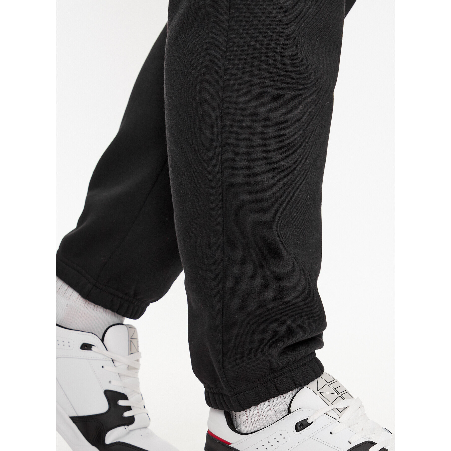 Champion Долнище анцуг Elastic Cuff Pants 219420 Черен Comfort Fit - Pepit.bg