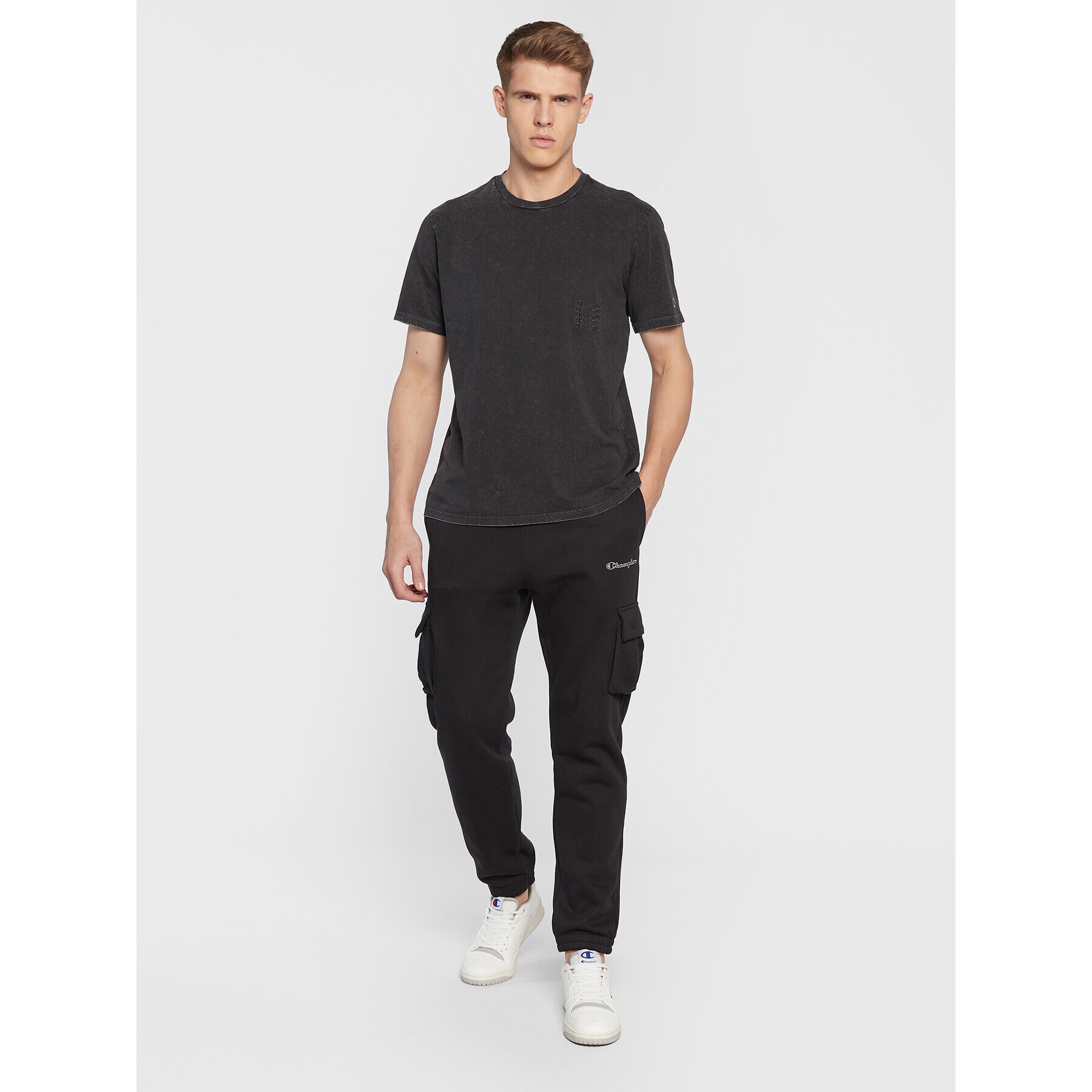 Champion Долнище анцуг Heavy Fleece Cargo 217871 Черен Regular Fit - Pepit.bg