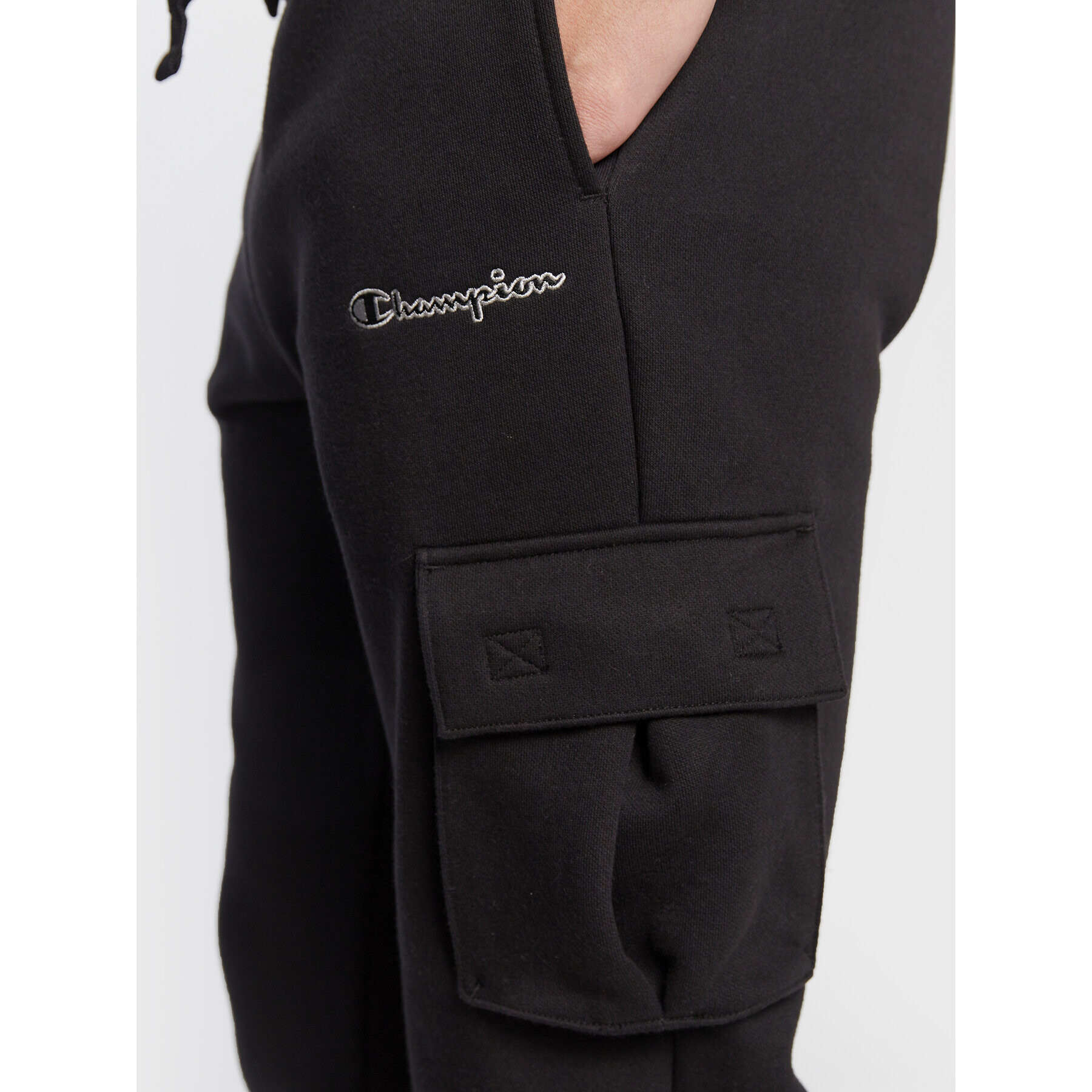 Champion Долнище анцуг Heavy Fleece Cargo 217871 Черен Regular Fit - Pepit.bg