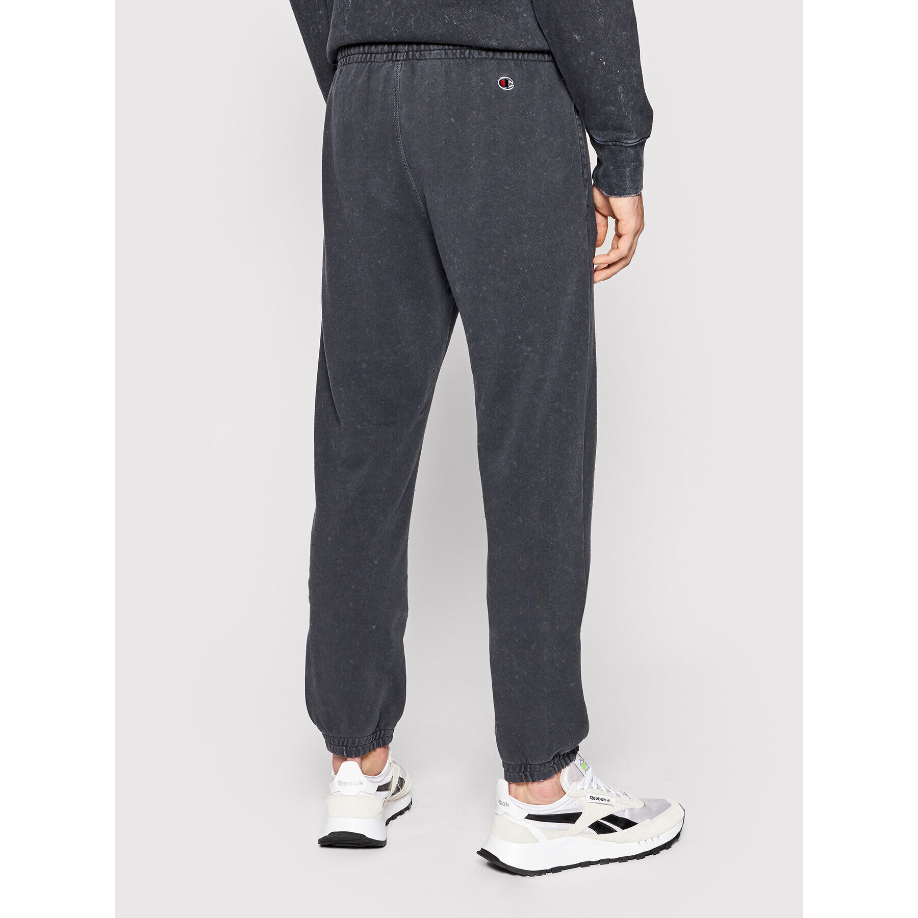 Champion Долнище анцуг Jacquard Label Marble Wash 217086 Черен Regular Fit - Pepit.bg