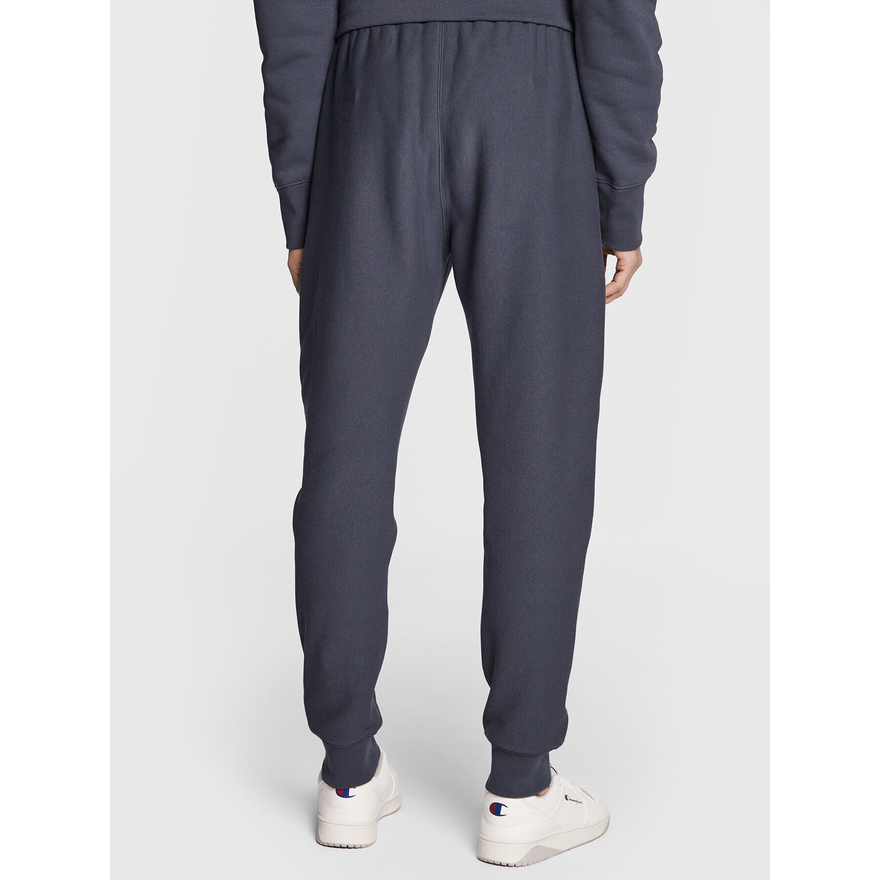 Champion Долнище анцуг Ribbed Cuffs Reverse Weave 216541 Сив Custom Fit - Pepit.bg