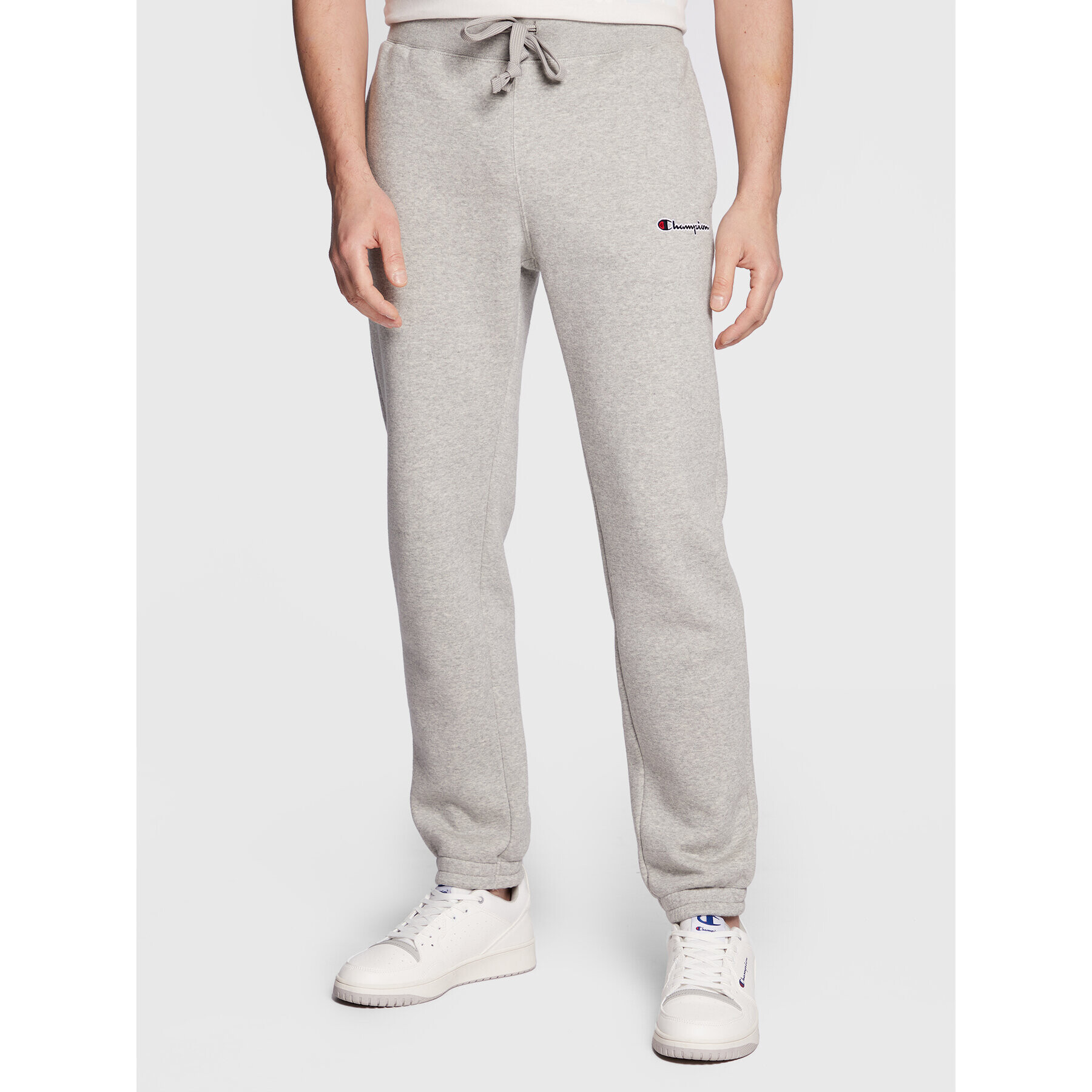 Champion Долнище анцуг Small Embroidery Script 218294 Сив Regular Fit - Pepit.bg