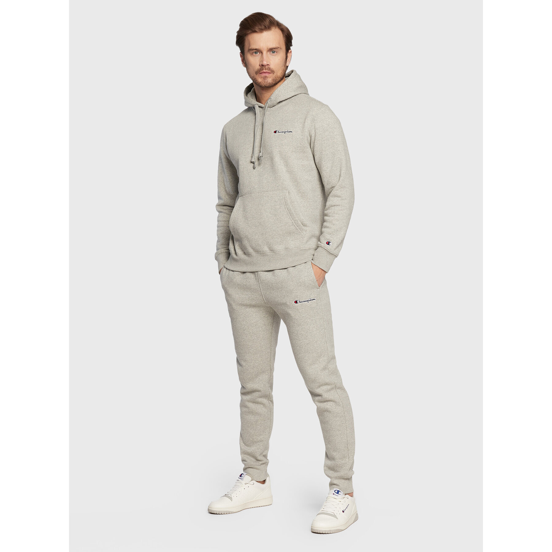 Champion Долнище анцуг Small Script Logo 217867 Сив Regular Fit - Pepit.bg