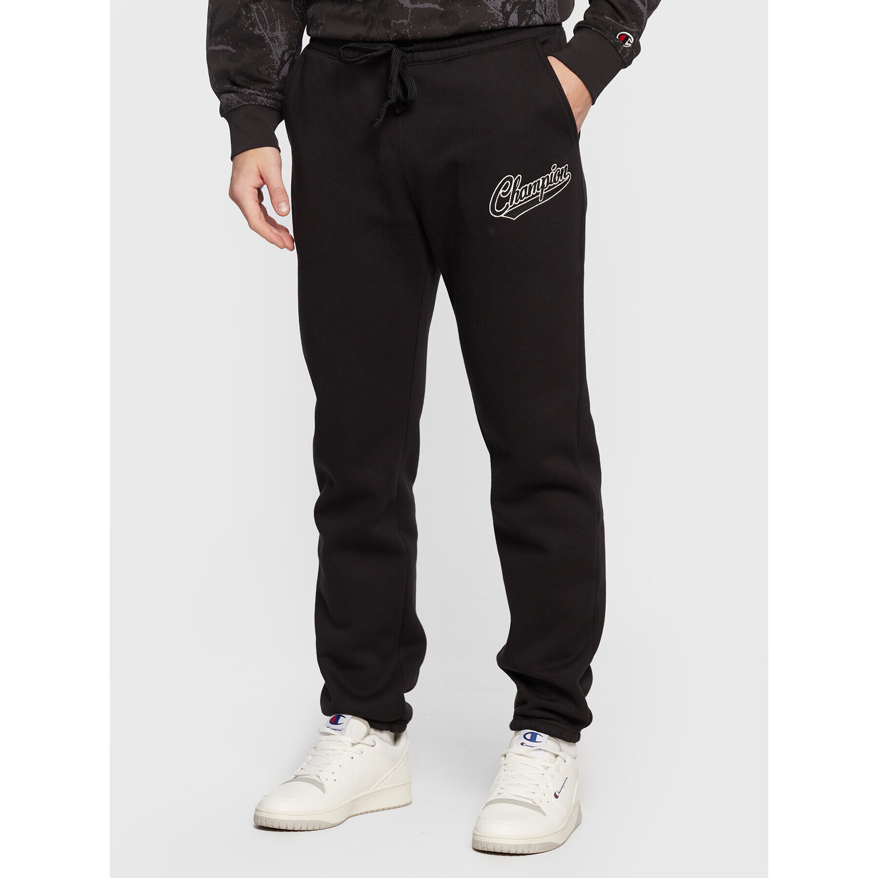 Champion Долнище анцуг Varsity 217889 Черен Regular Fit - Pepit.bg