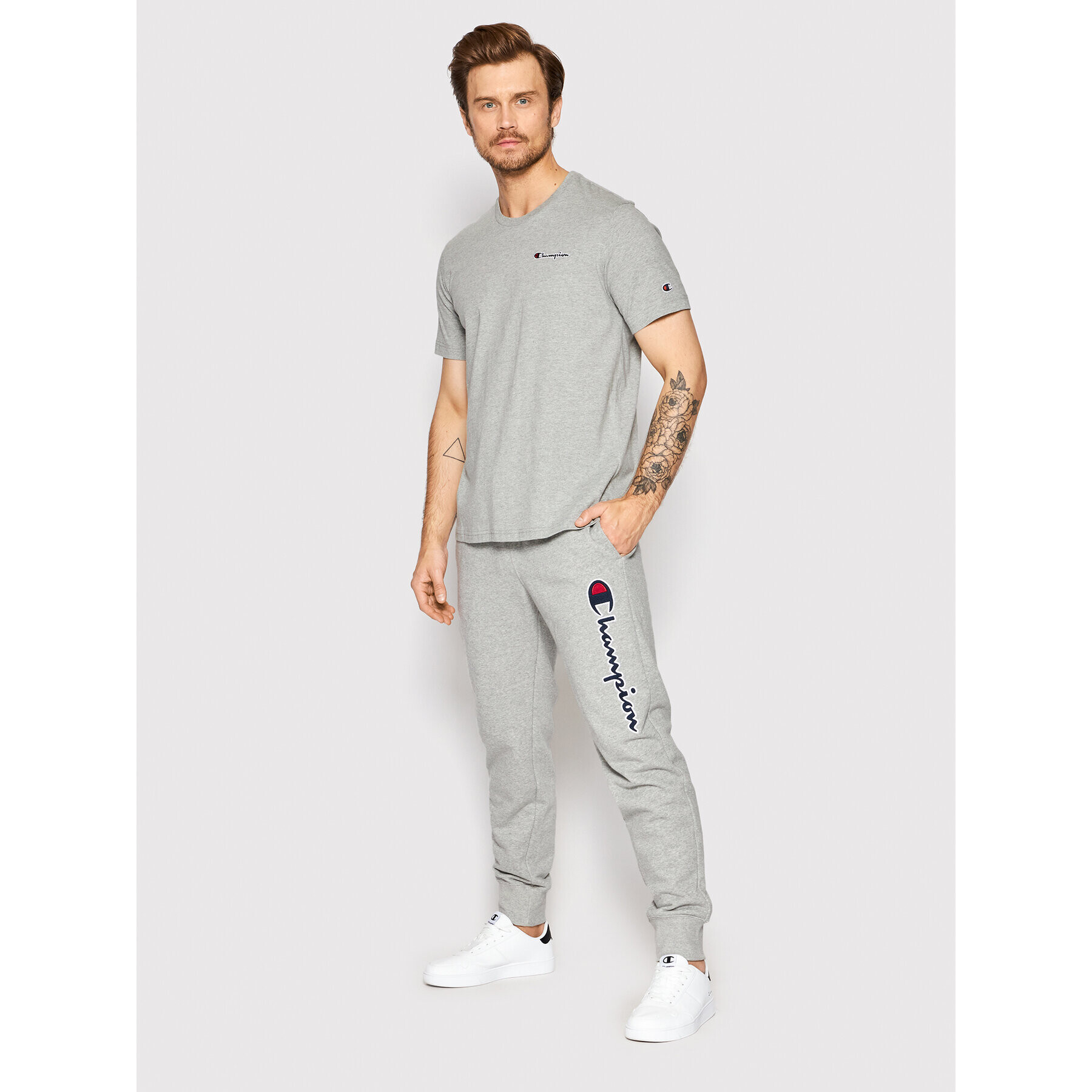 Champion Долнище анцуг Vertical Logo 217062 Сив Regular Fit - Pepit.bg