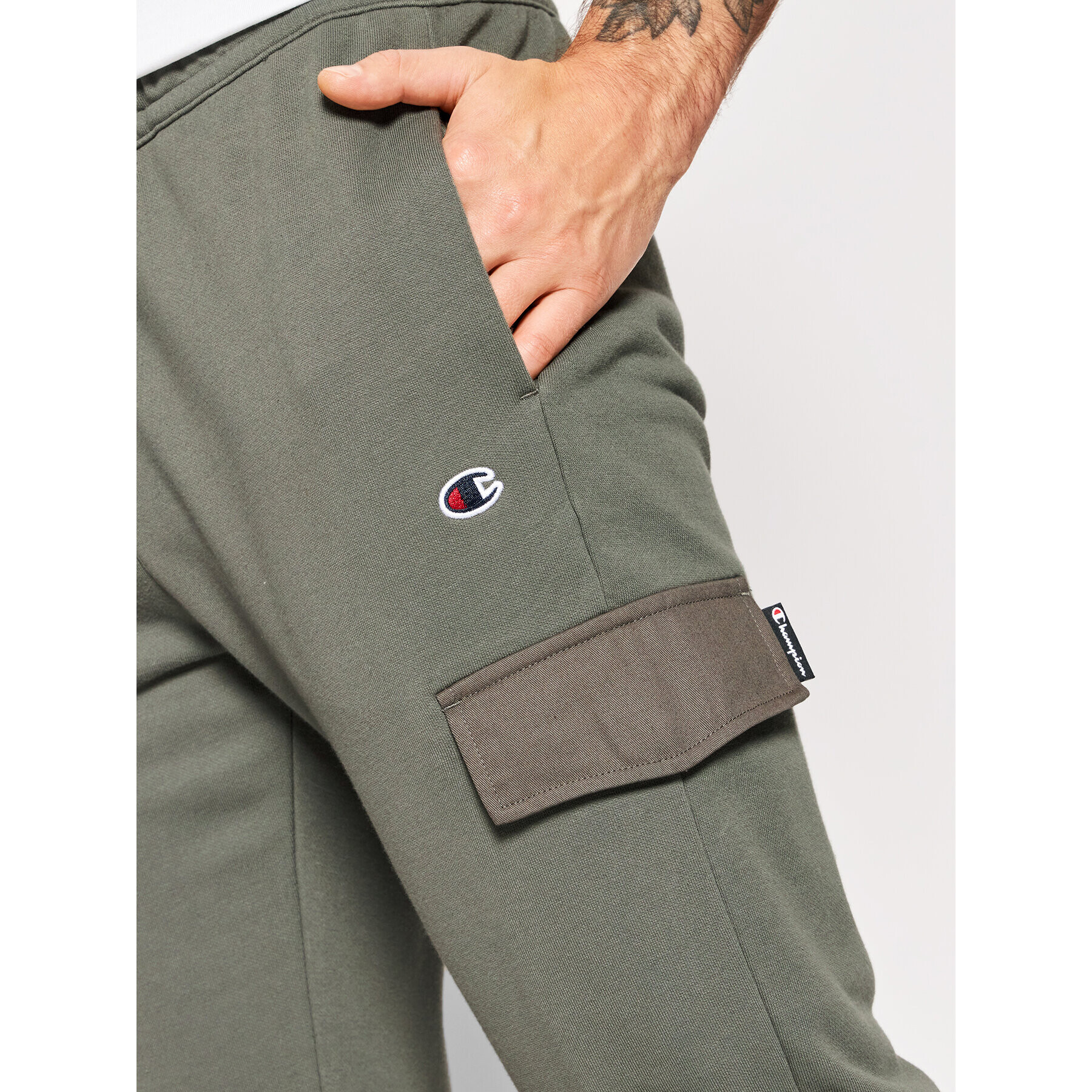 Champion Долнище анцуг 217074 Зелен Custom Fit - Pepit.bg