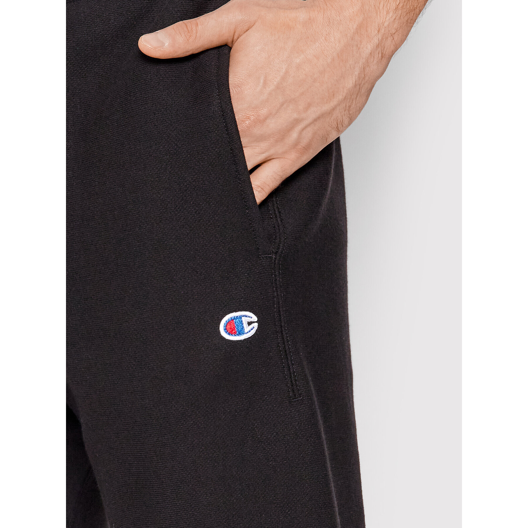Champion Долнище анцуг Elasticated Cuffs 216540 Черен Regular Fit - Pepit.bg