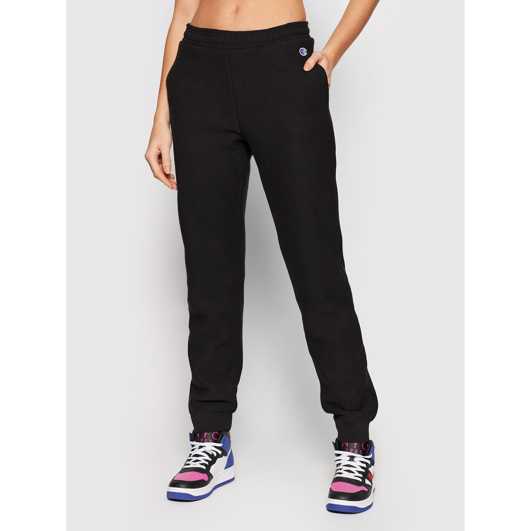 Champion Долнище анцуг Ribbed Cuffed 114614 Черен Regular Fit - Pepit.bg