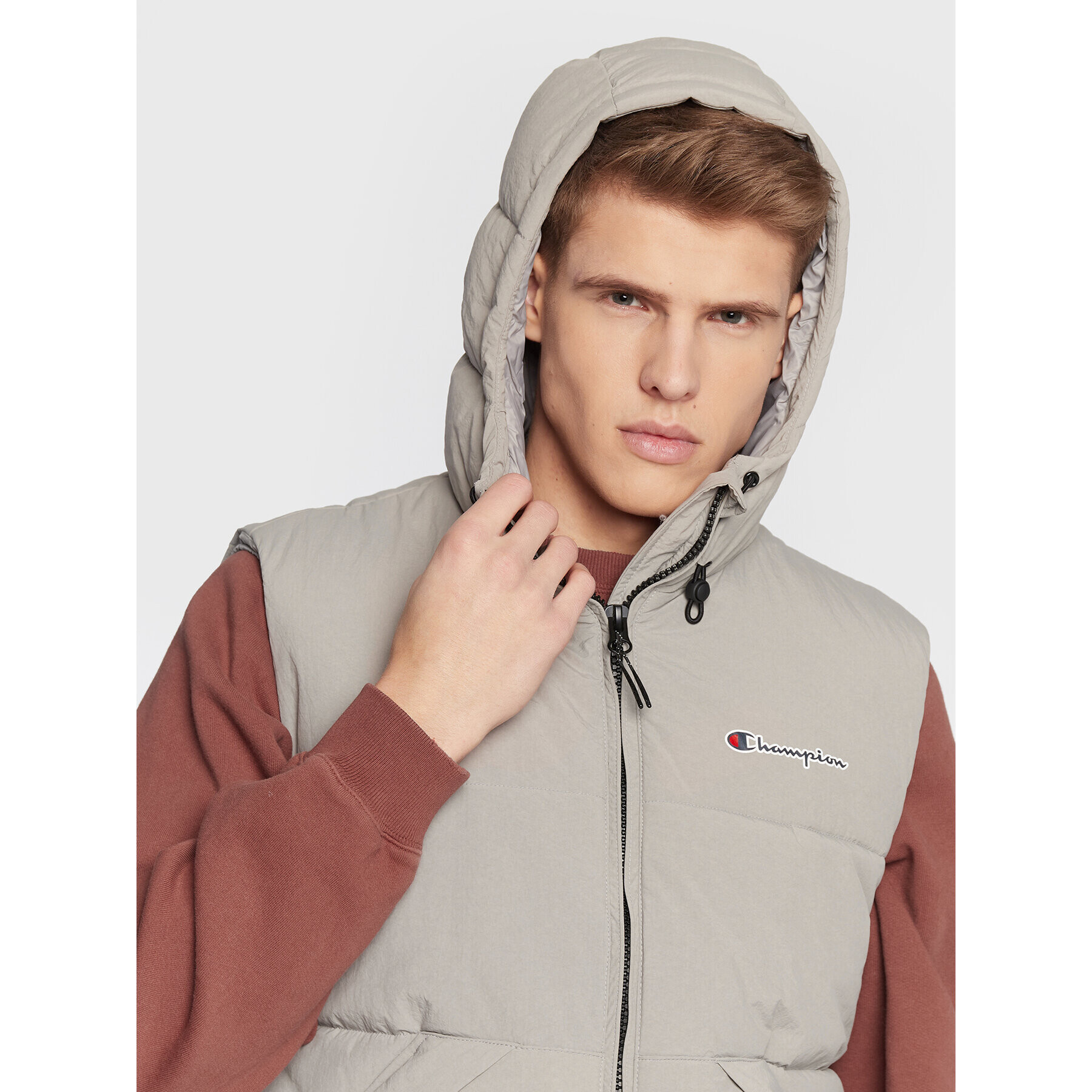Champion Елек Script Logo 218084 Сив Regular Fit - Pepit.bg