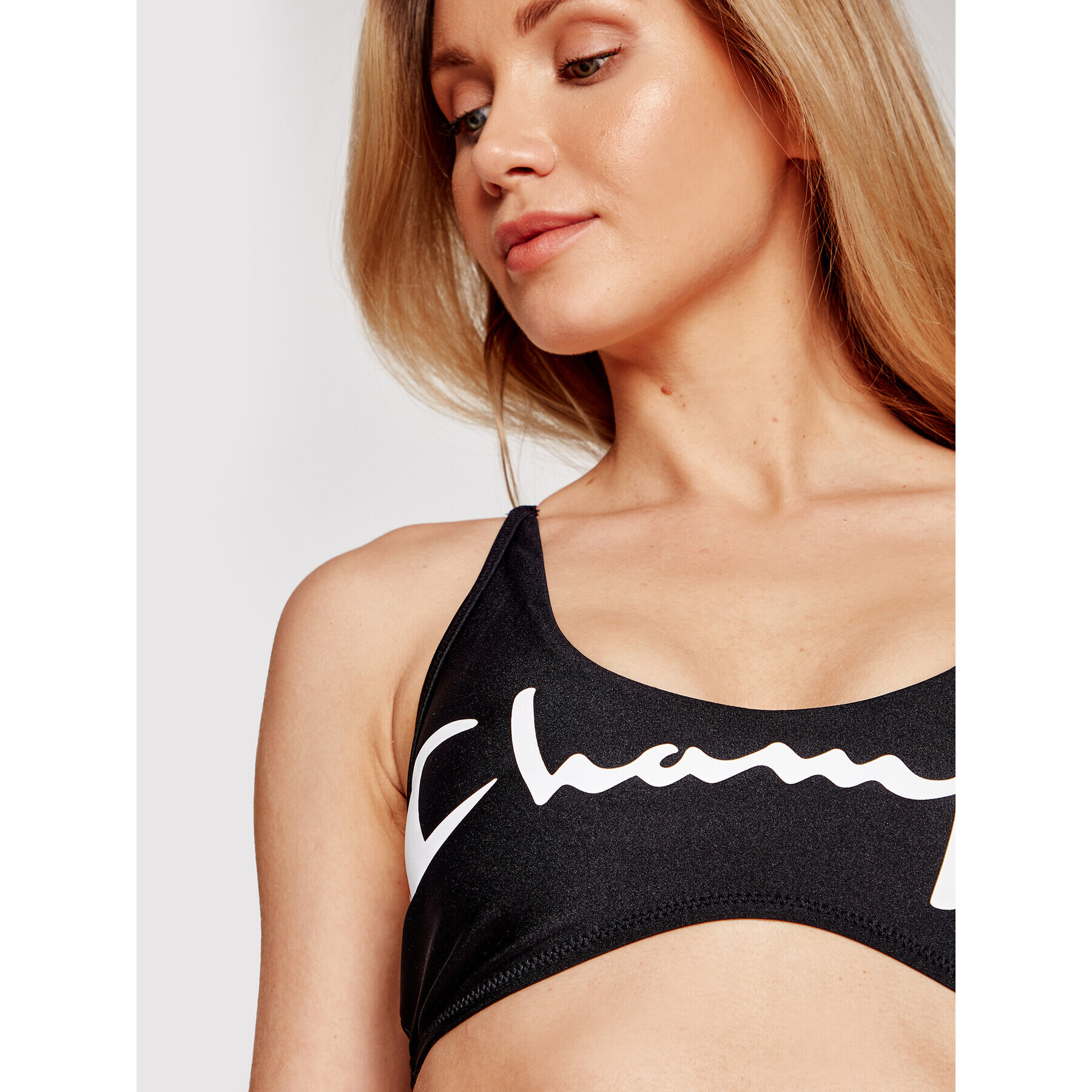 Champion Горнище на бански Cross Back Script Logo 113028 Черен - Pepit.bg