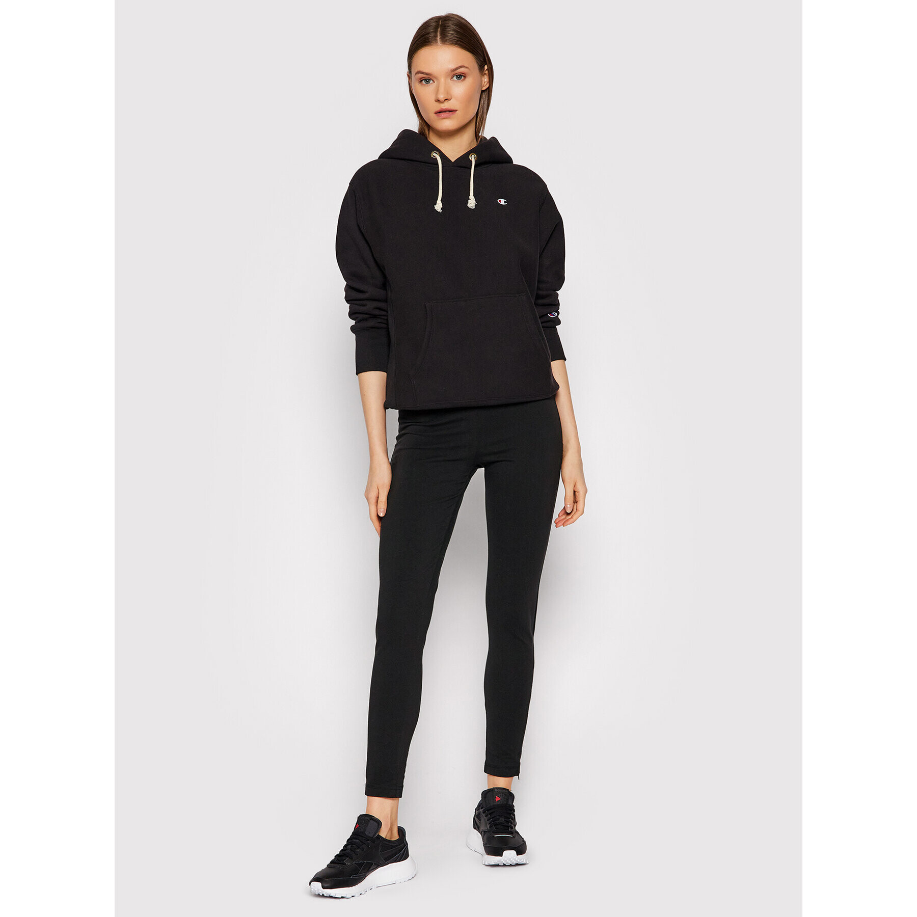 Champion Клин Script Logo 114561 Черен Athletic Fit - Pepit.bg