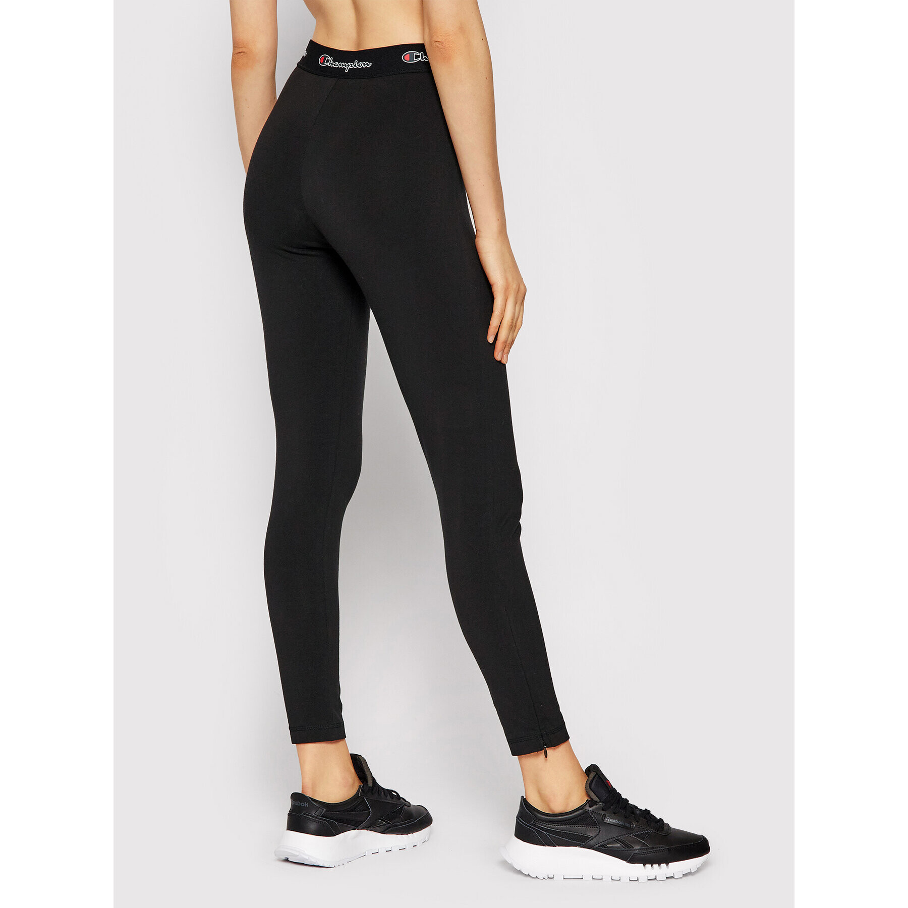 Champion Клин Script Logo 114561 Черен Athletic Fit - Pepit.bg