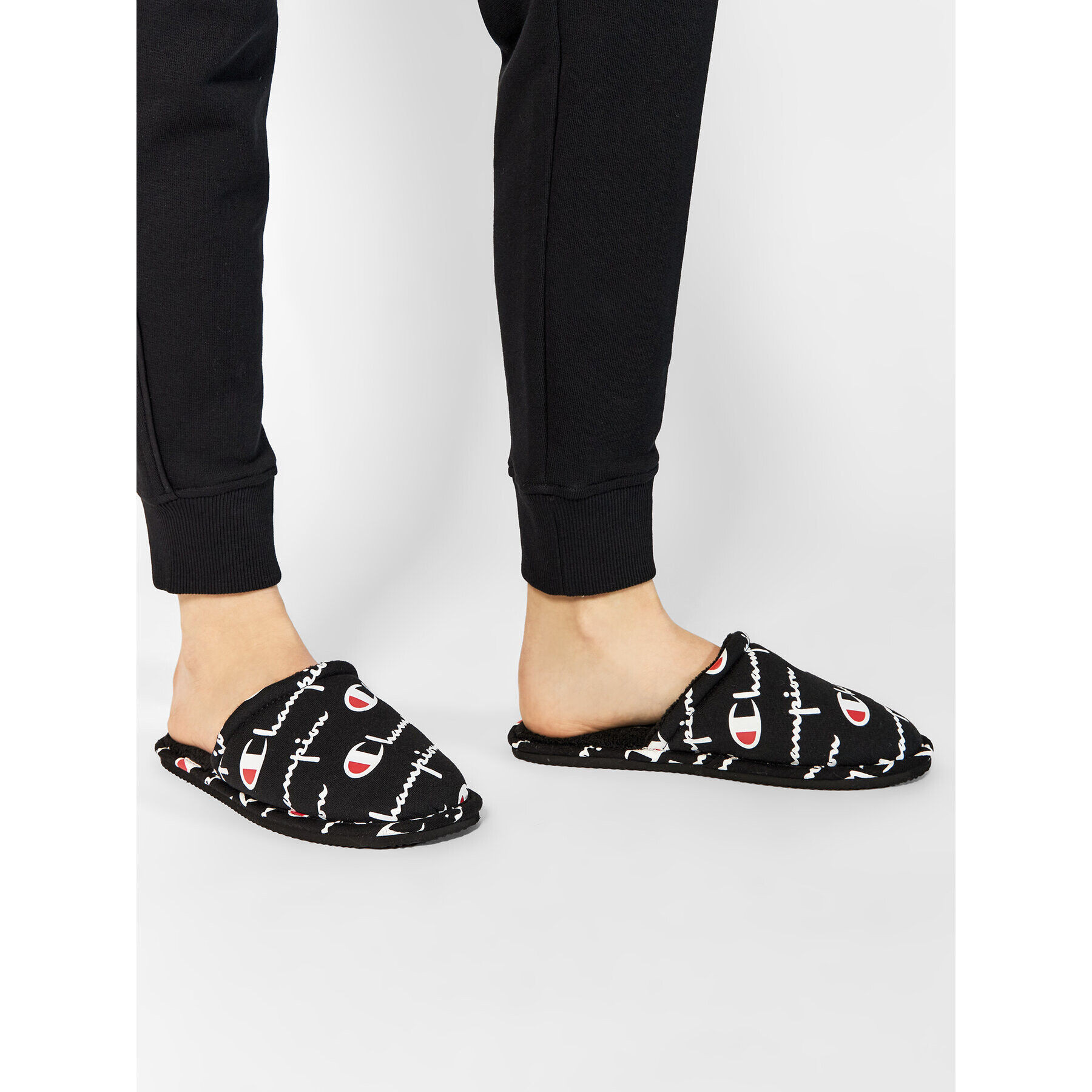 Champion Пантофи Slide Sleepover Script S11378-CH-KK001 Черен - Pepit.bg
