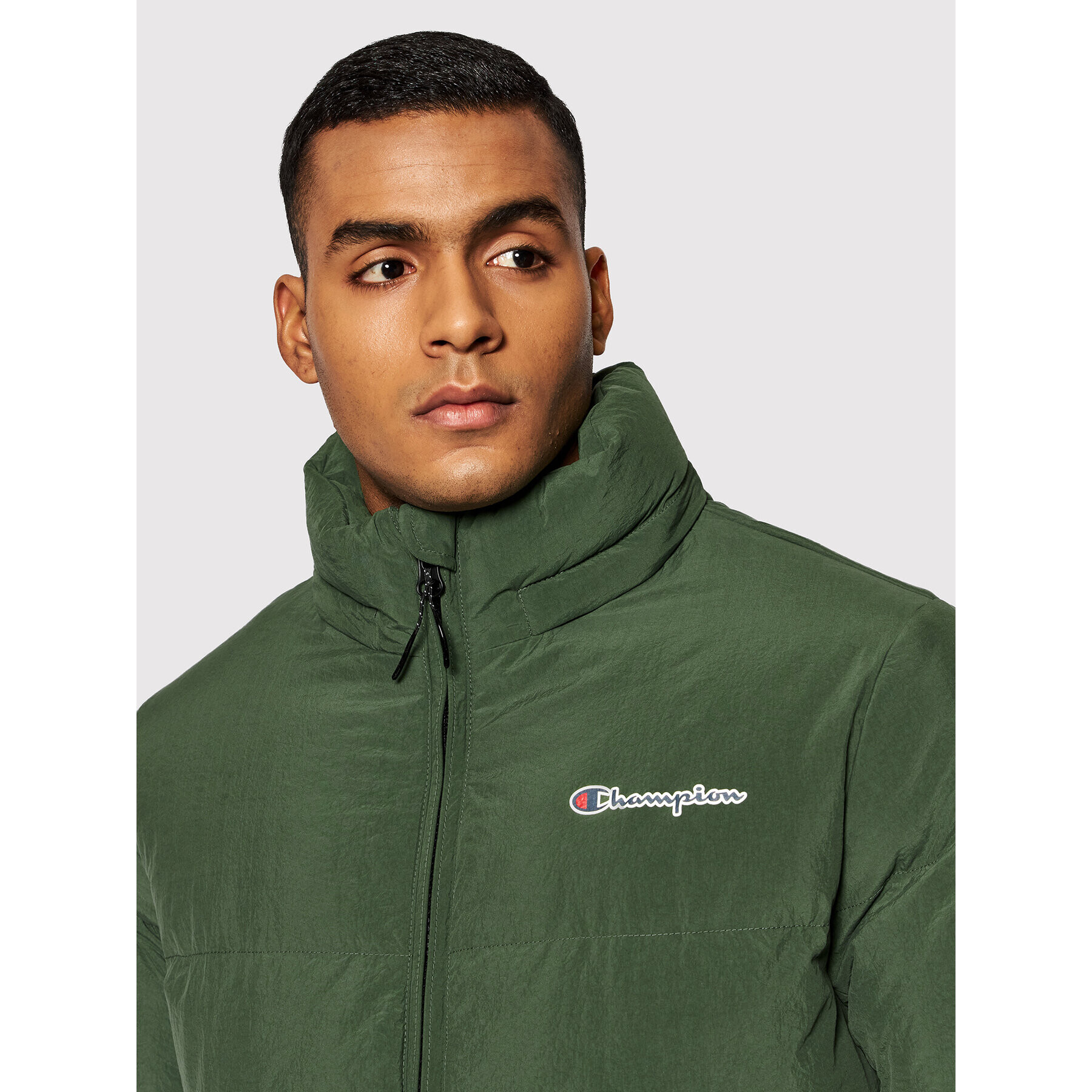 Champion Пухено яке High Neck Script Logo 216953 Зелен Regular Fit - Pepit.bg