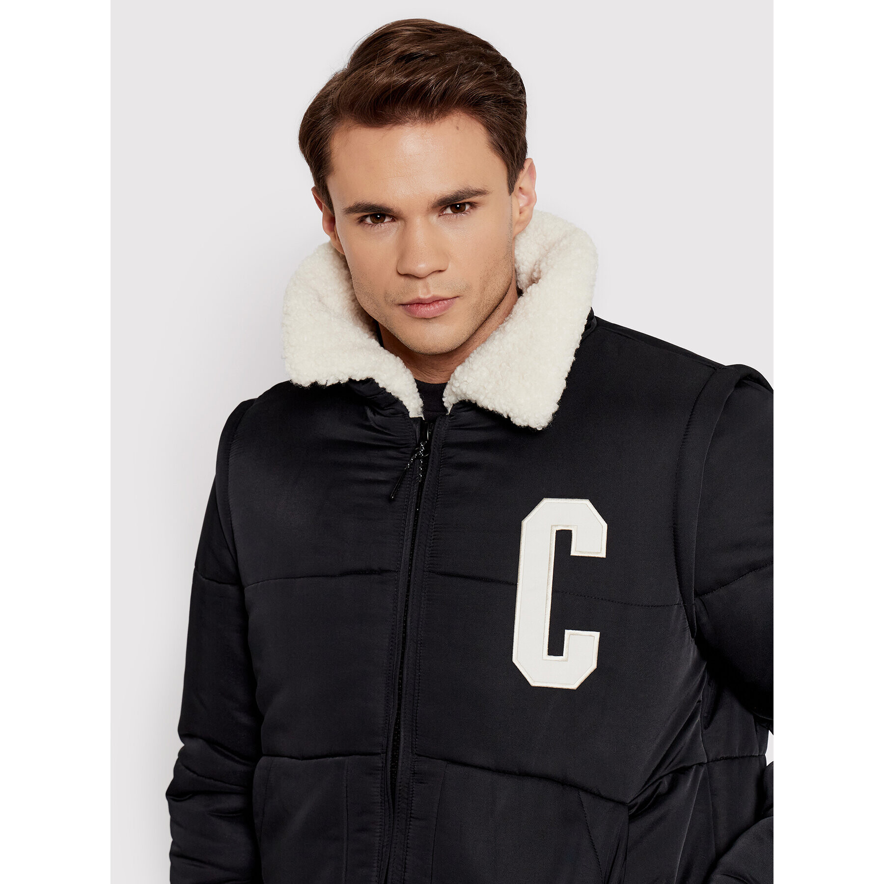 Champion Пухено яке Teddy 216735 Черен Regular Fit - Pepit.bg