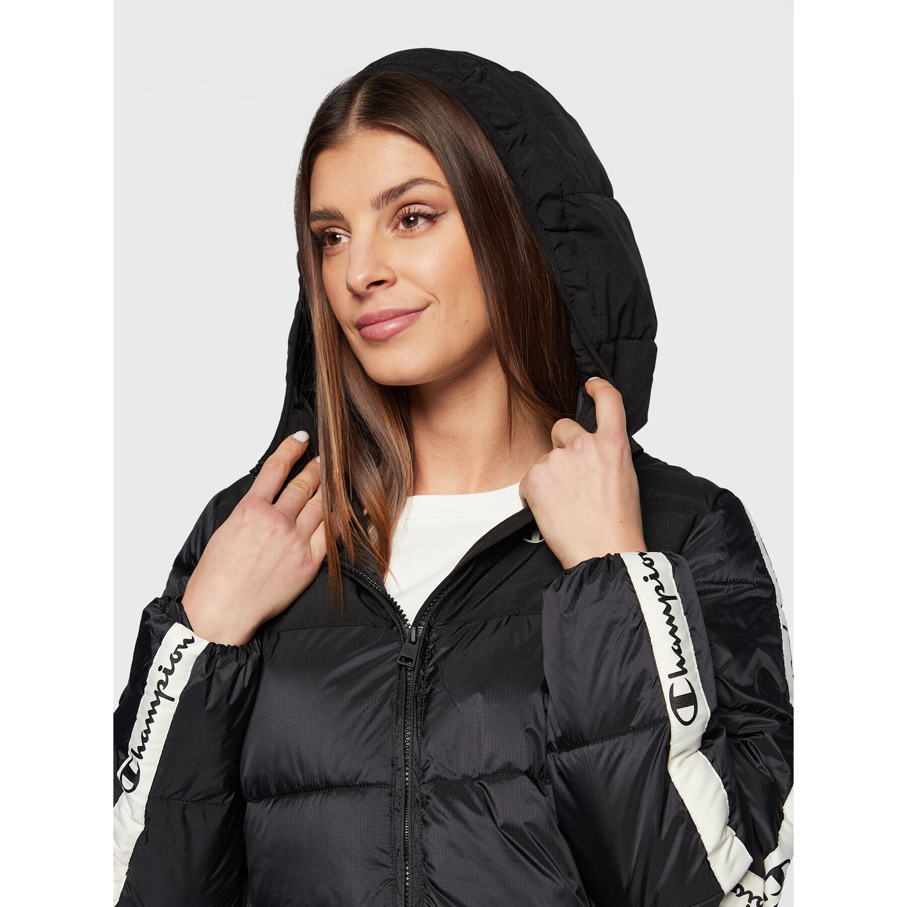 Champion Пухено яке 115755 Черен Regular Fit - Pepit.bg