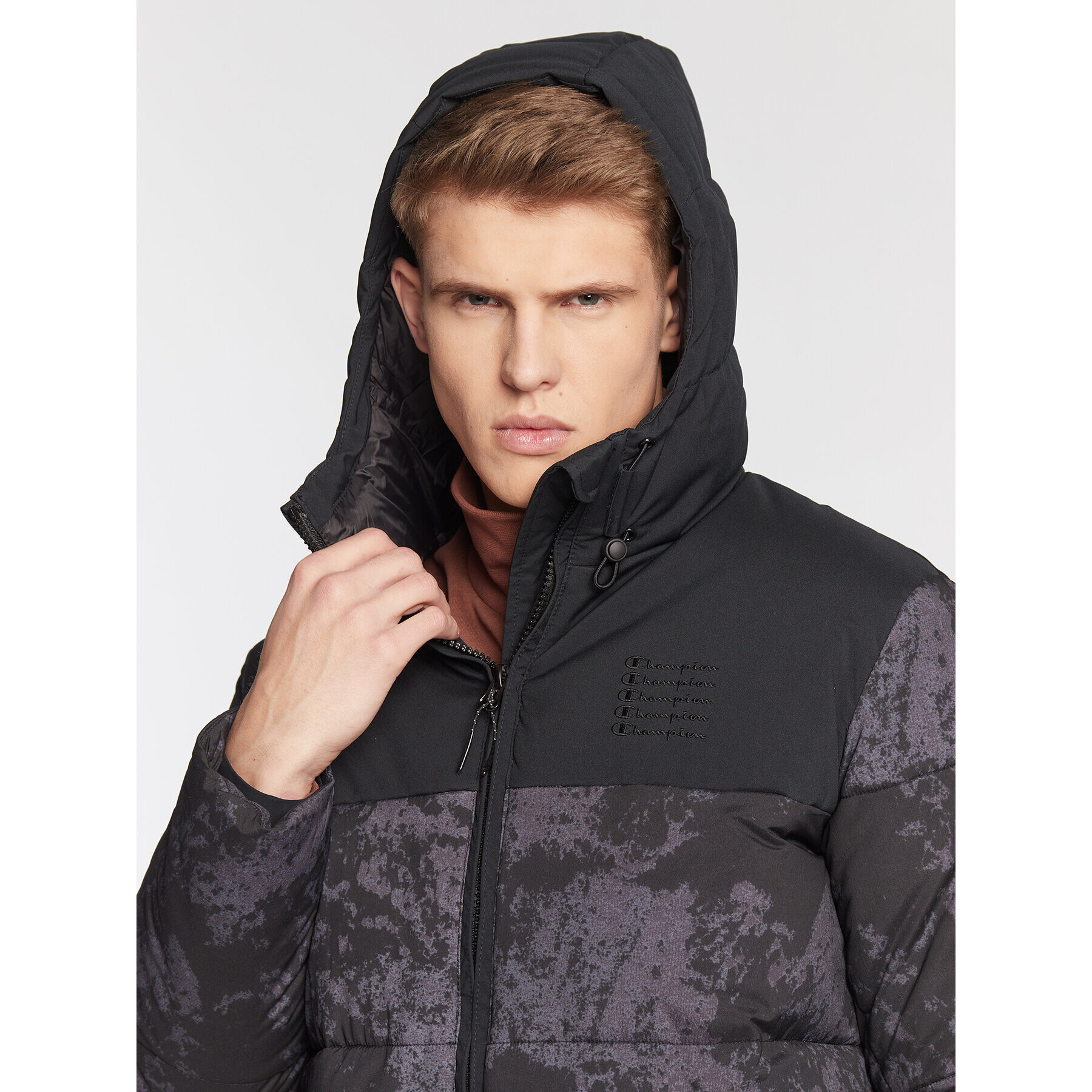 Champion Пухено яке 218087 Черен Regular Fit - Pepit.bg