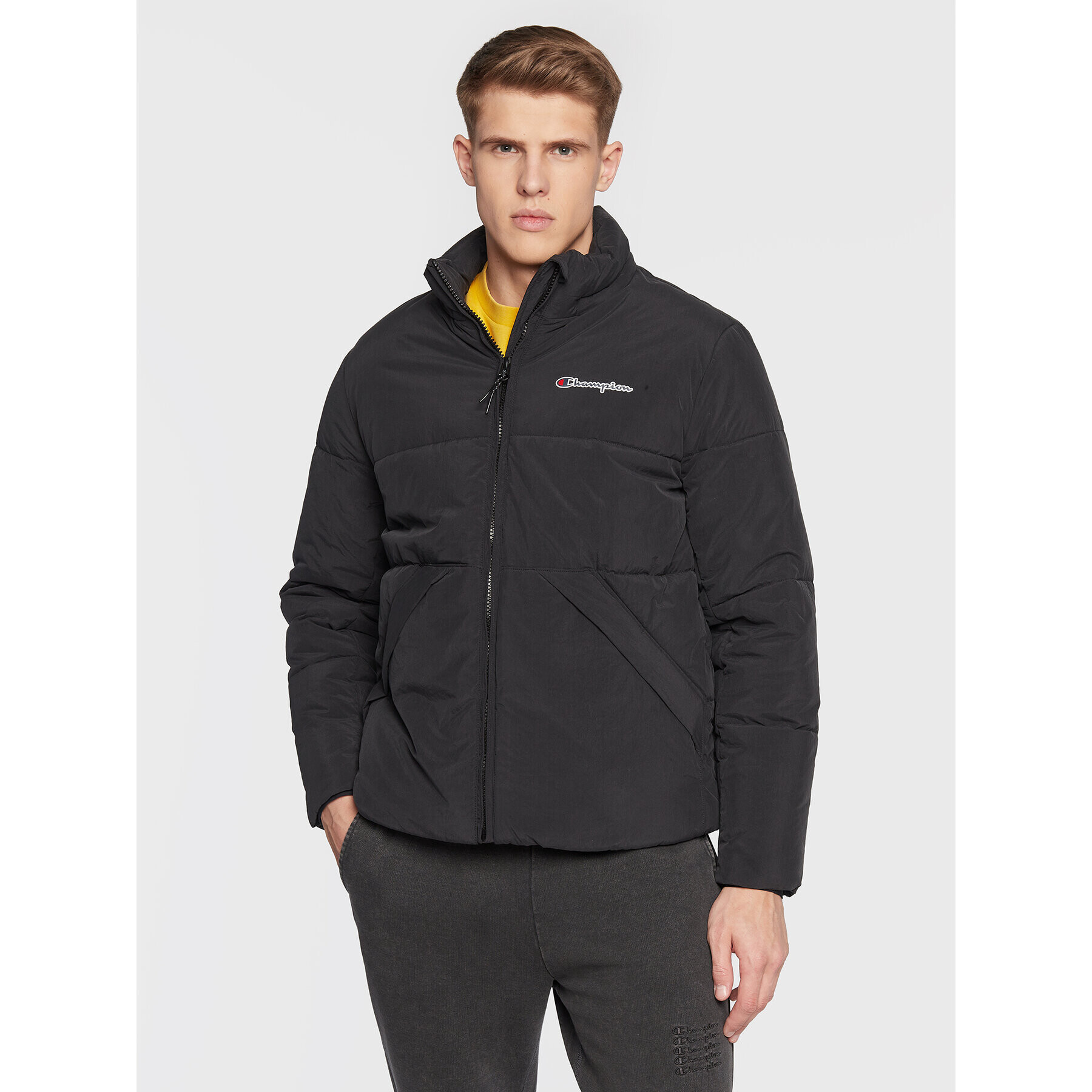 Champion Пухено яке Hidden 218085 Черен Regular Fit - Pepit.bg