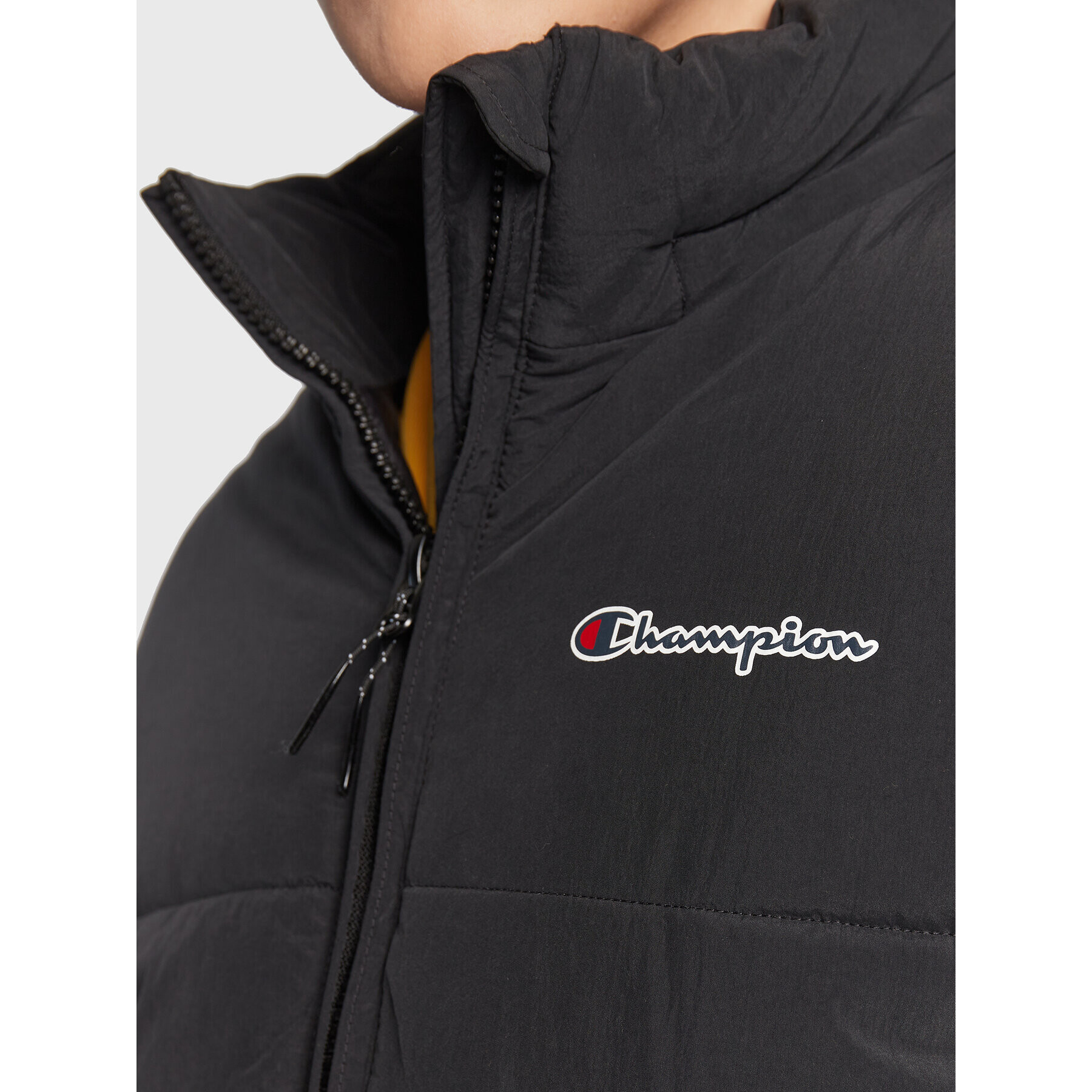 Champion Пухено яке Hidden 218085 Черен Regular Fit - Pepit.bg