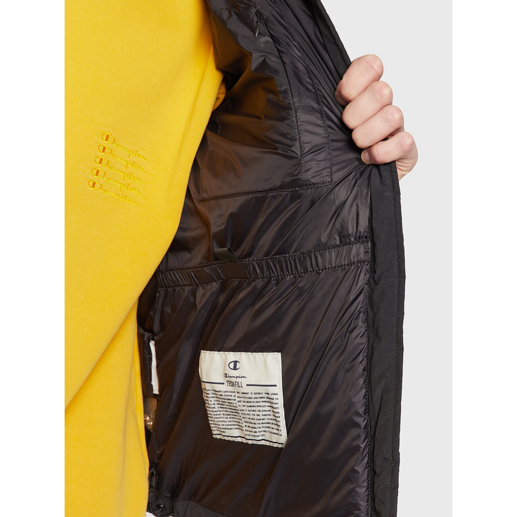 Champion Пухено яке Hidden 218085 Черен Regular Fit - Pepit.bg
