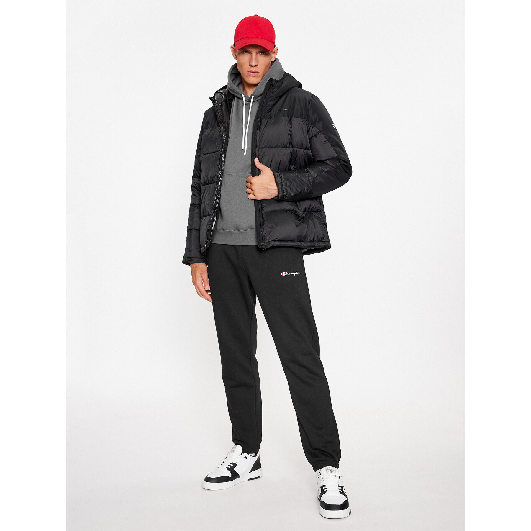 Champion Пухено яке Hooded Jacket 219190 Черен Regular Fit - Pepit.bg