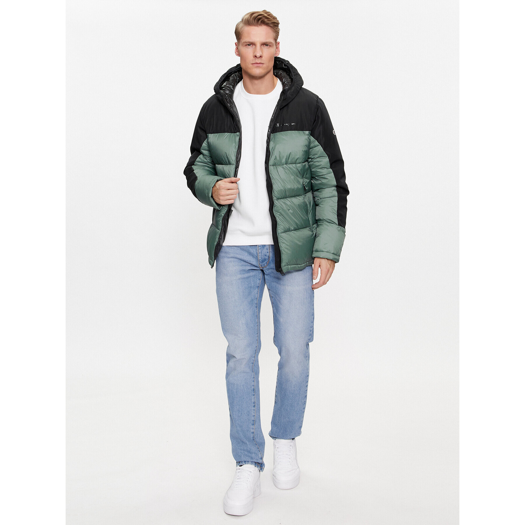 Champion Пухено яке Hooded Jacket 219190 Зелен Regular Fit - Pepit.bg