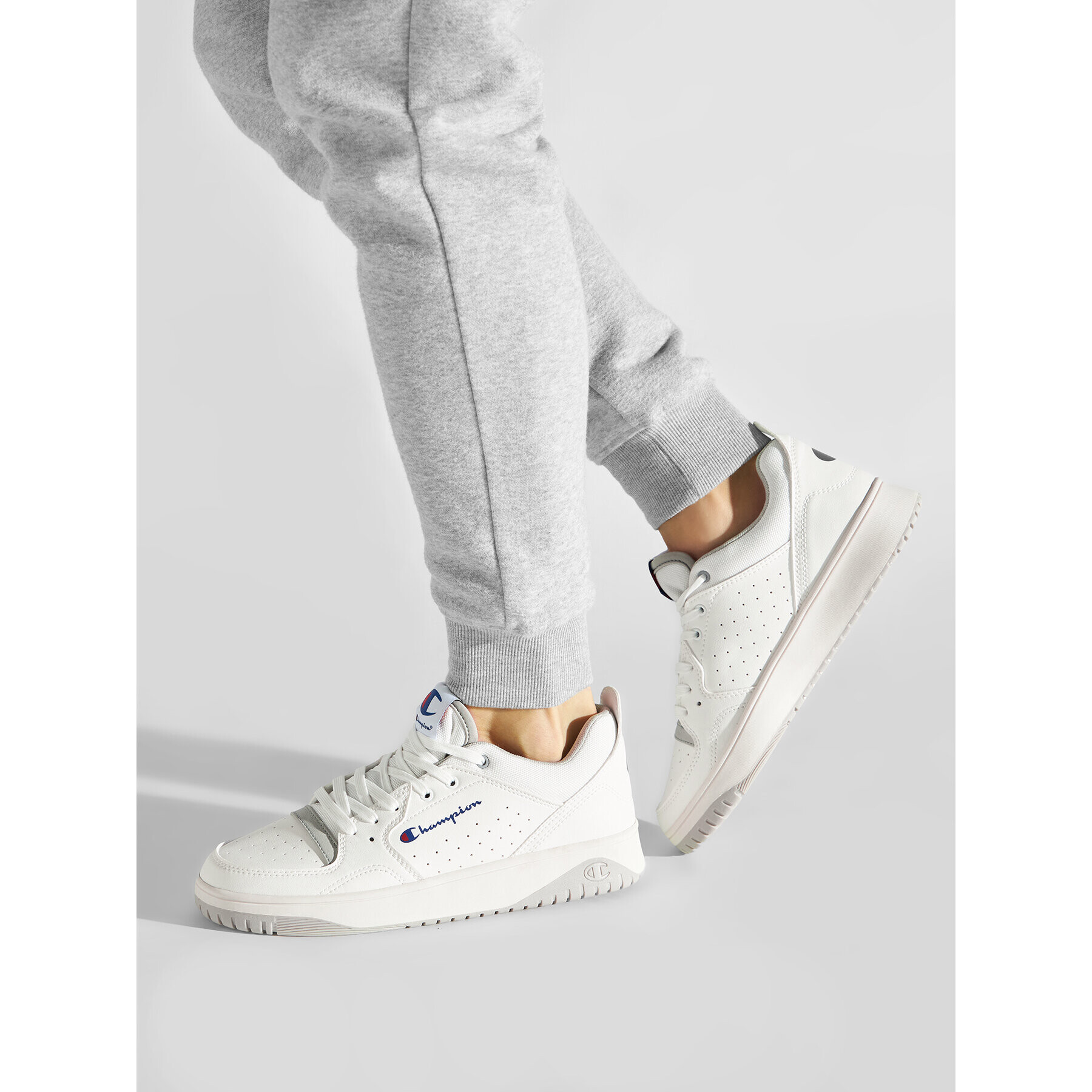 Champion Сникърси Royal Low S21886-CHA-WW001 Бял - Pepit.bg