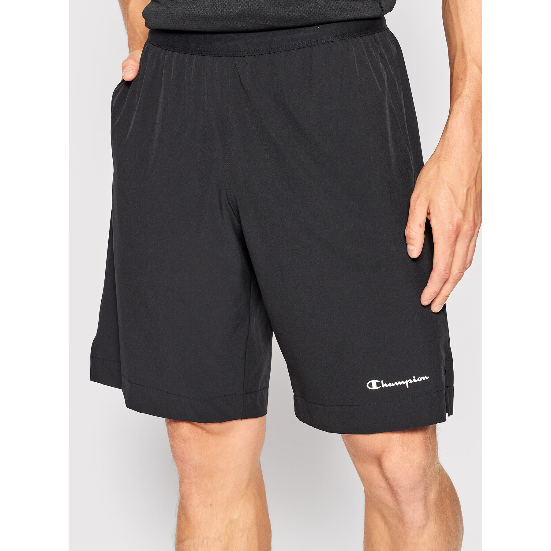 Champion Спортни шорти 217139 Черен Athletic Fit - Pepit.bg
