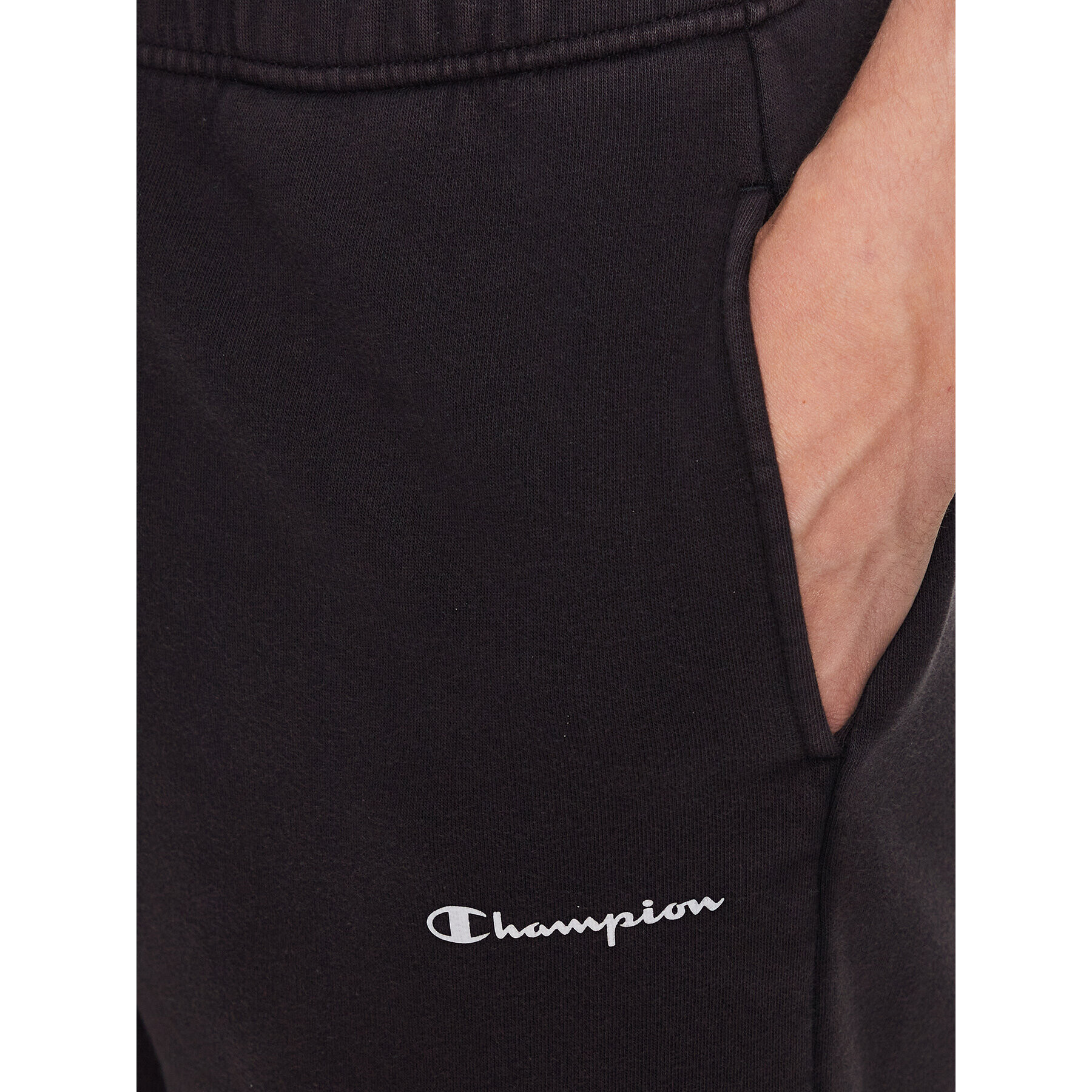 Champion Спортни шорти 218603 Черен Custom Fit - Pepit.bg