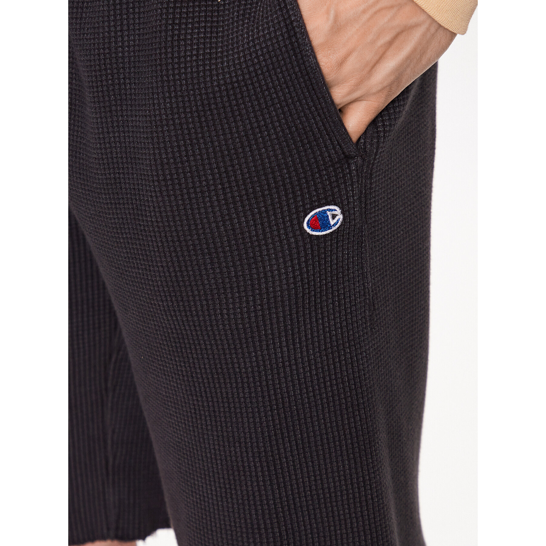 Champion Спортни шорти 218646 Черен Regular Fit - Pepit.bg