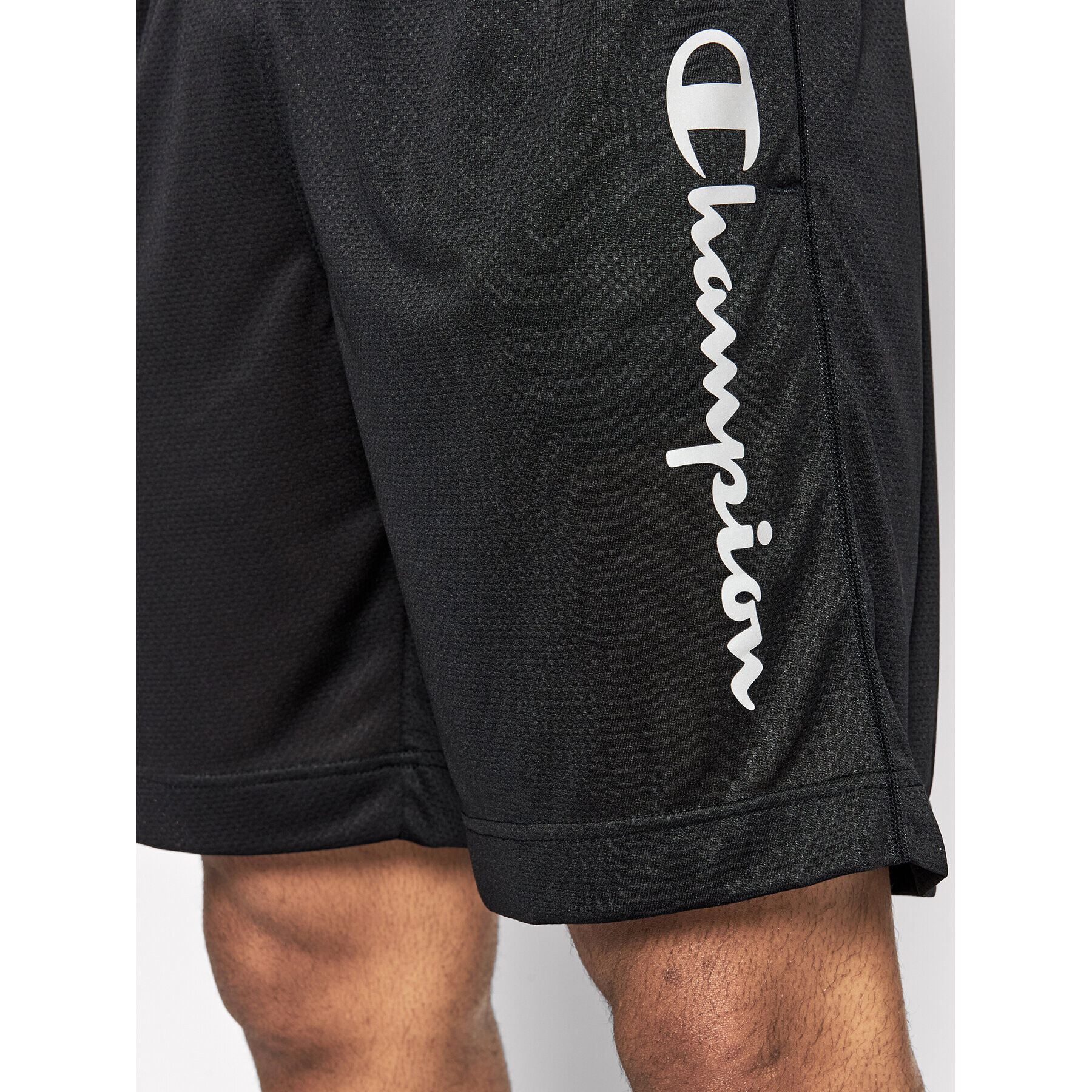 Champion Спортни шорти Script Logo 217118 Черен Athletic Fit - Pepit.bg