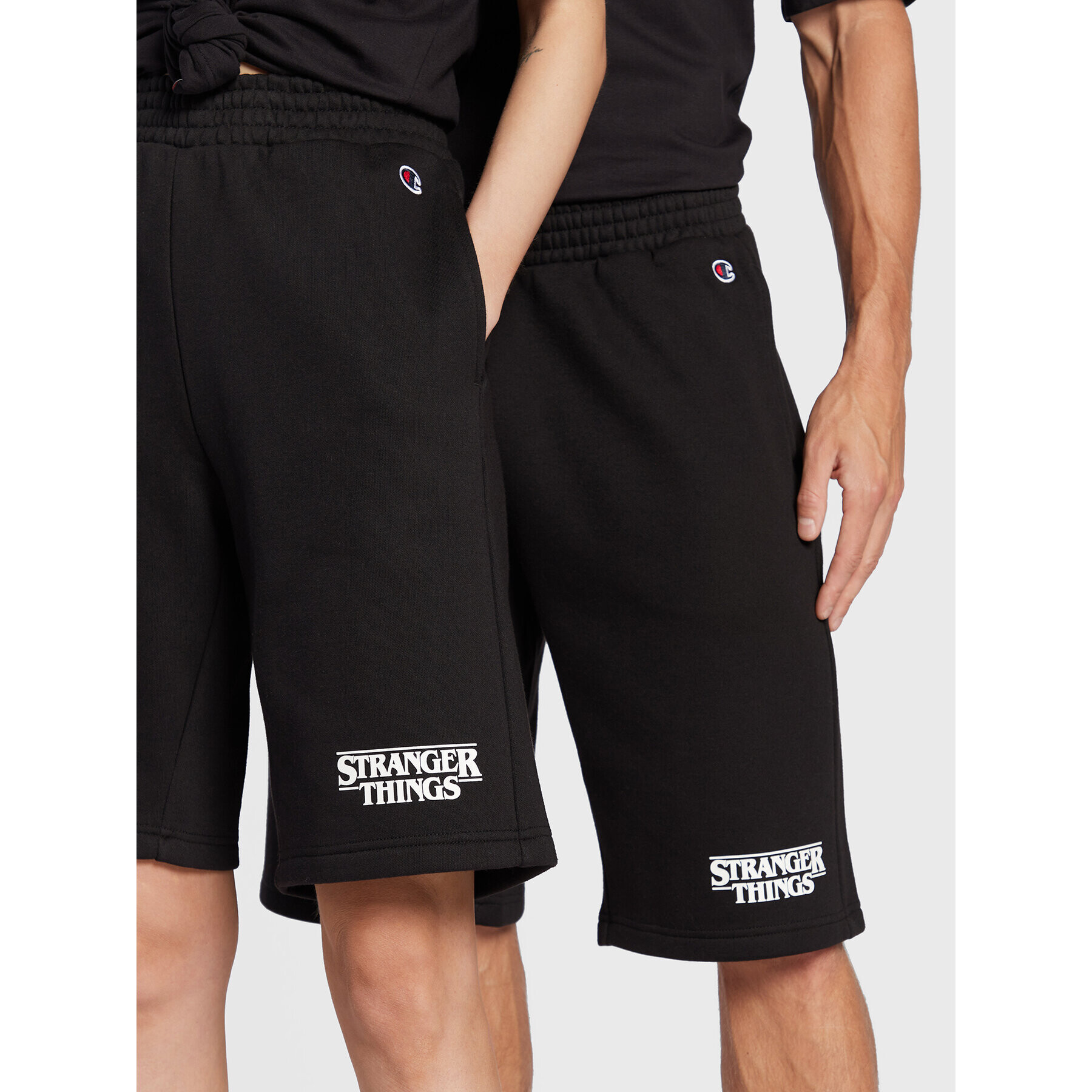 Champion Спортни шорти Unisex STRANGER THINGS 217782 Черен Regular Fit - Pepit.bg