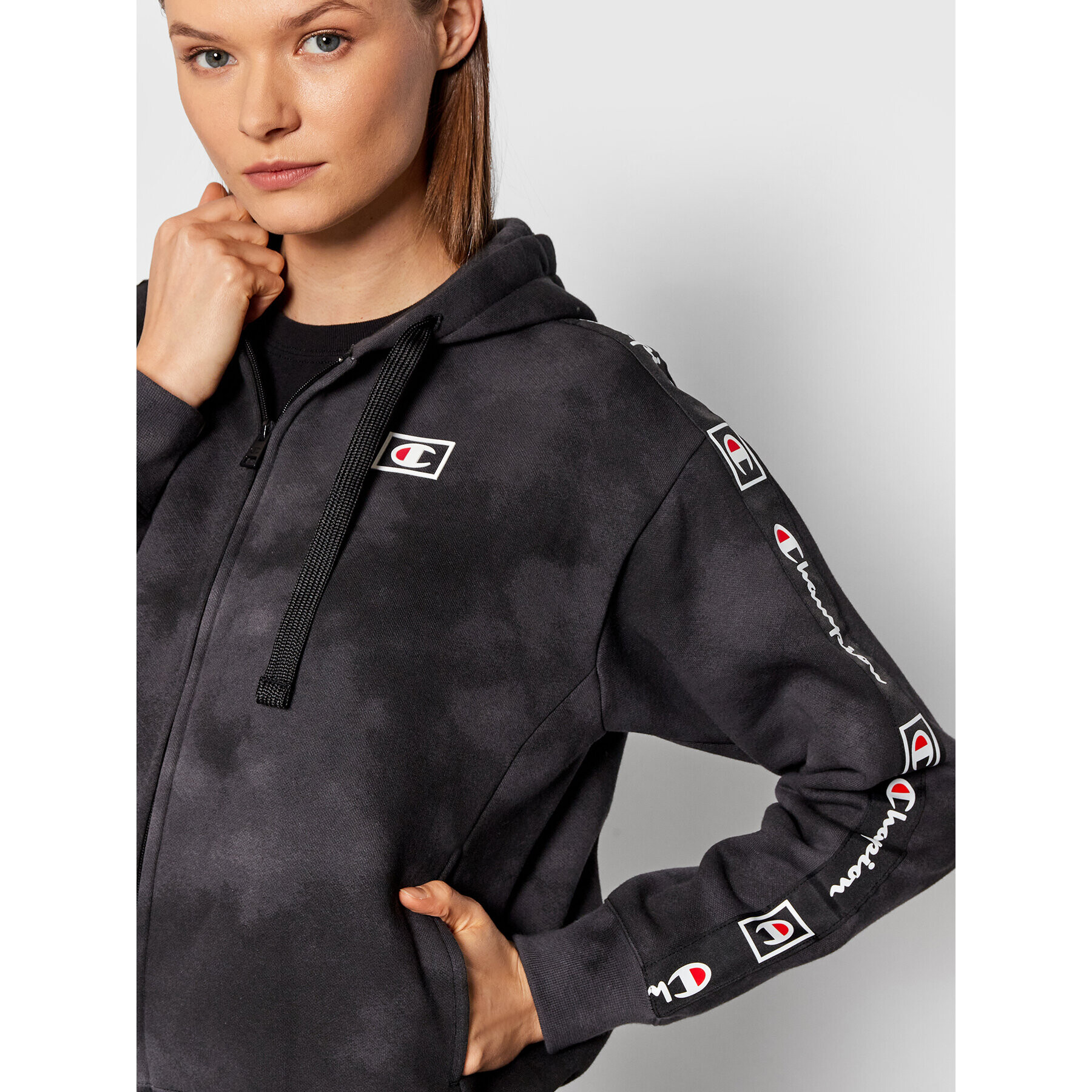 Champion Суитшърт 114756 Черен Regular Fit - Pepit.bg