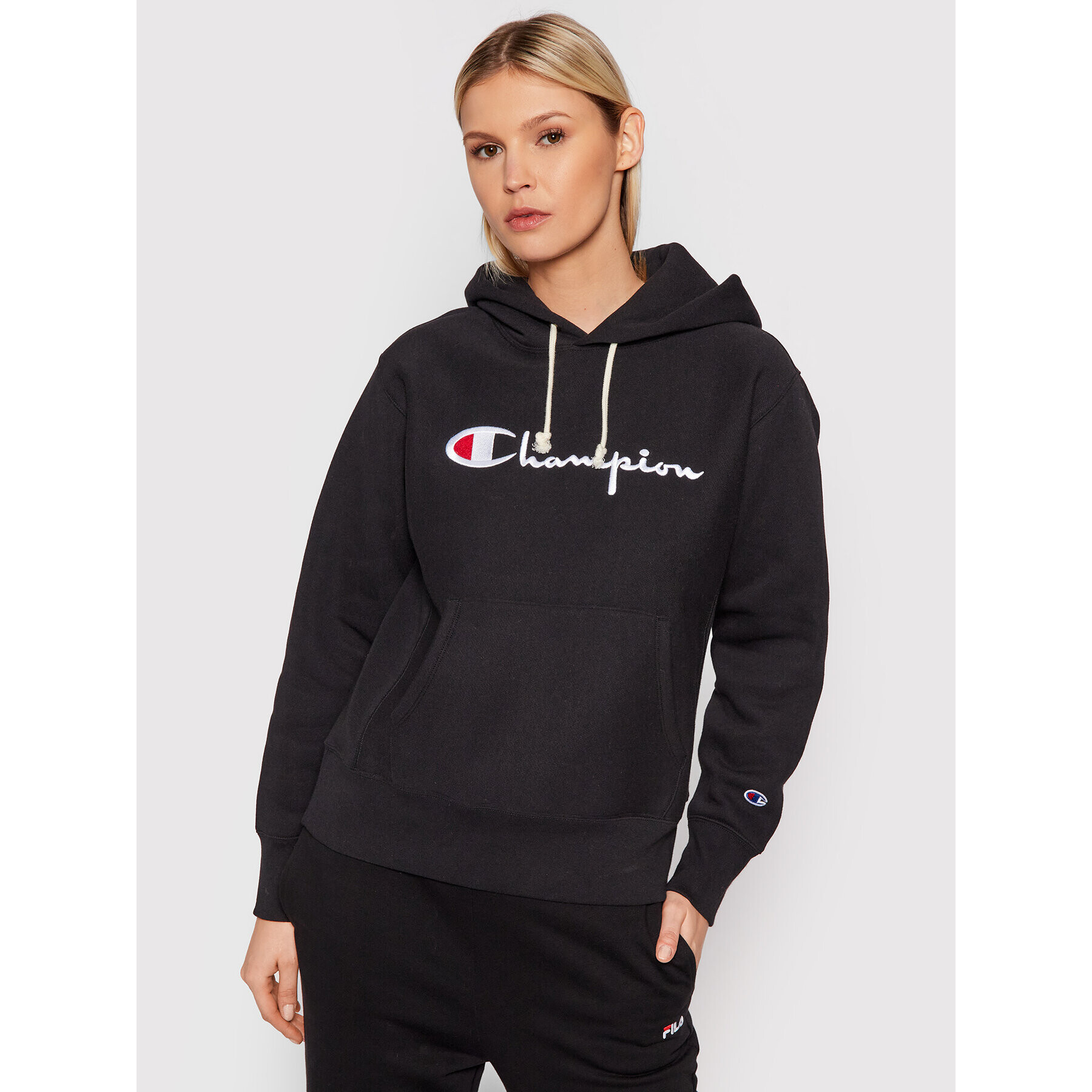 Champion Суитшърт 114788 Черен Regular Fit - Pepit.bg