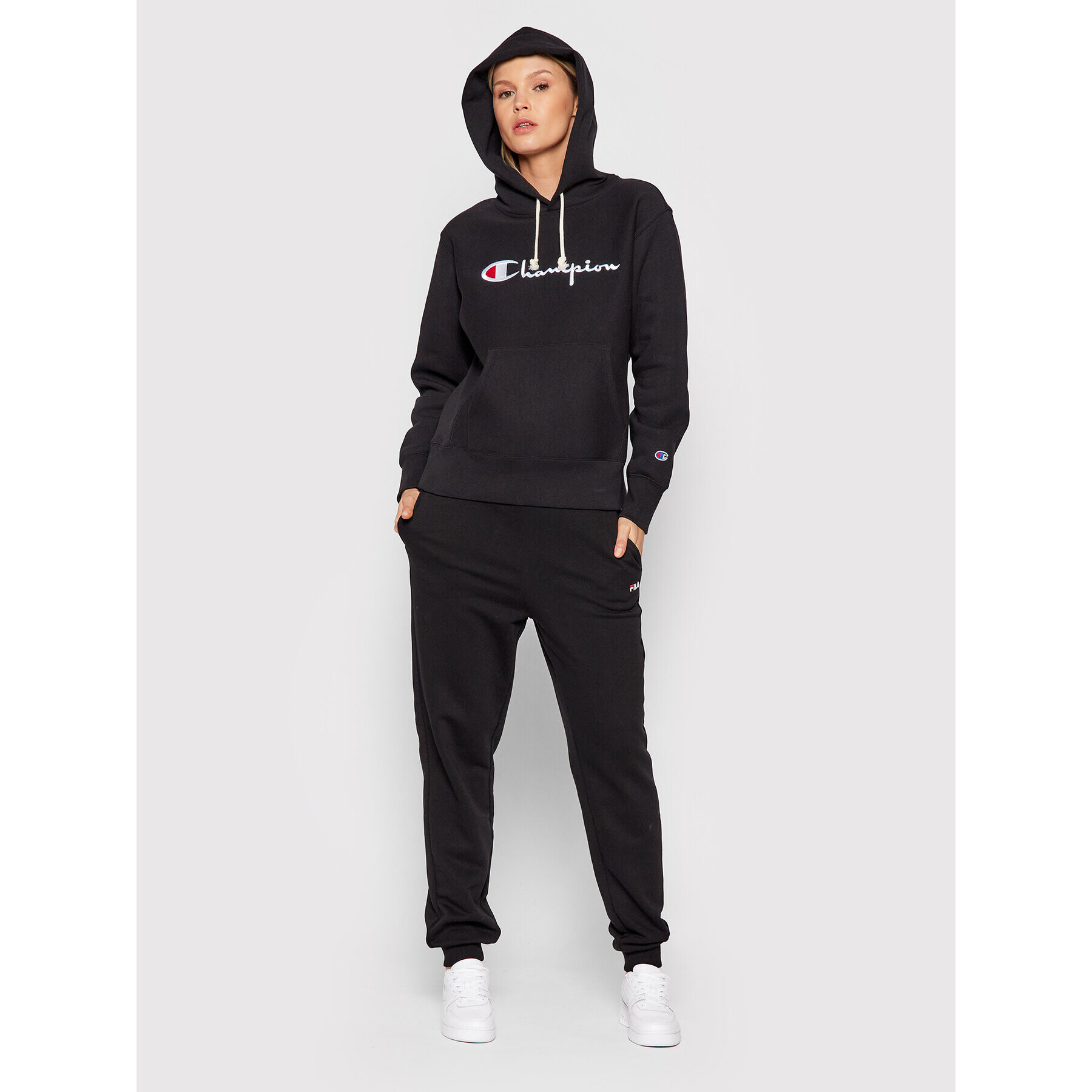 Champion Суитшърт 114788 Черен Regular Fit - Pepit.bg