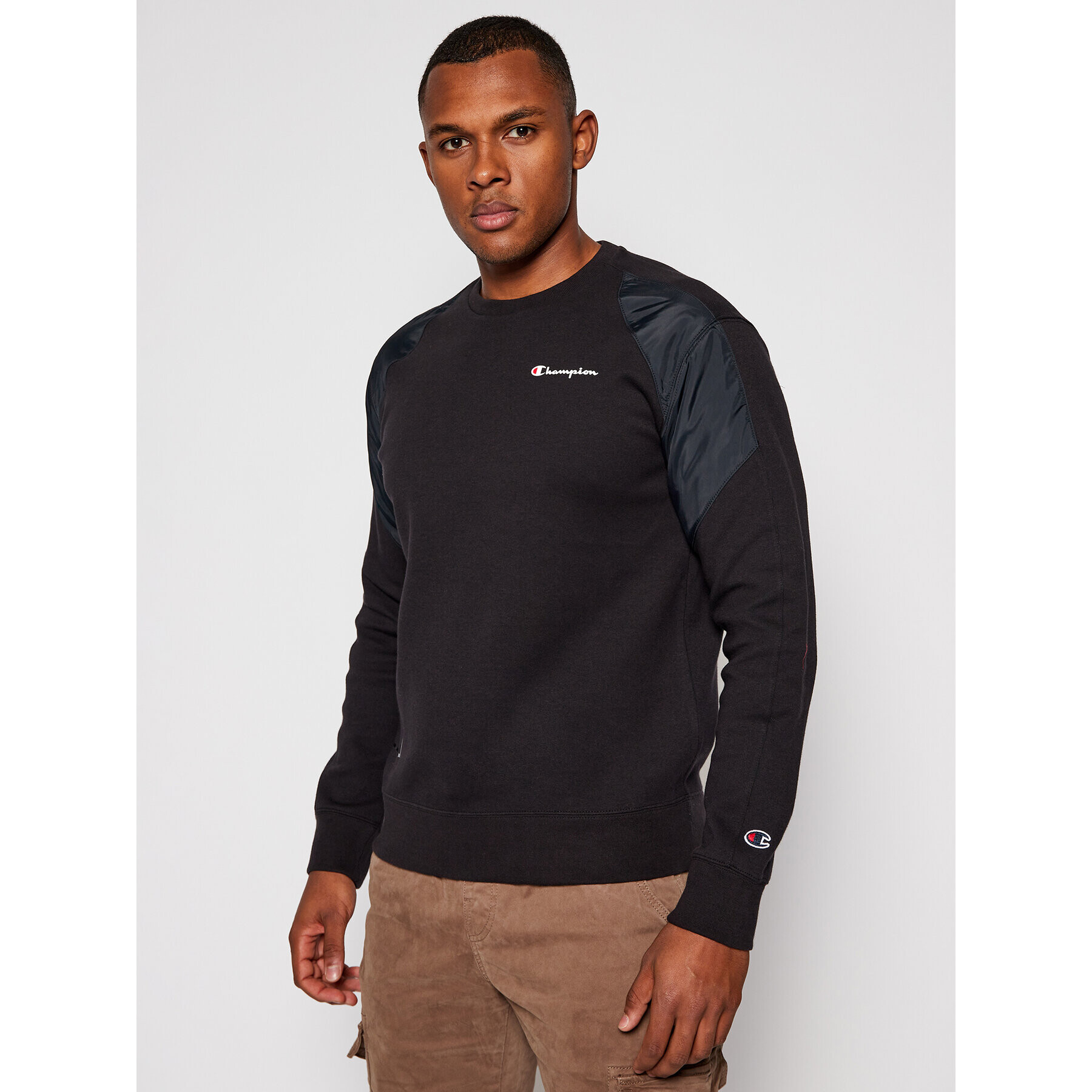 Champion Суитшърт 214860 Черен Custom Fit - Pepit.bg