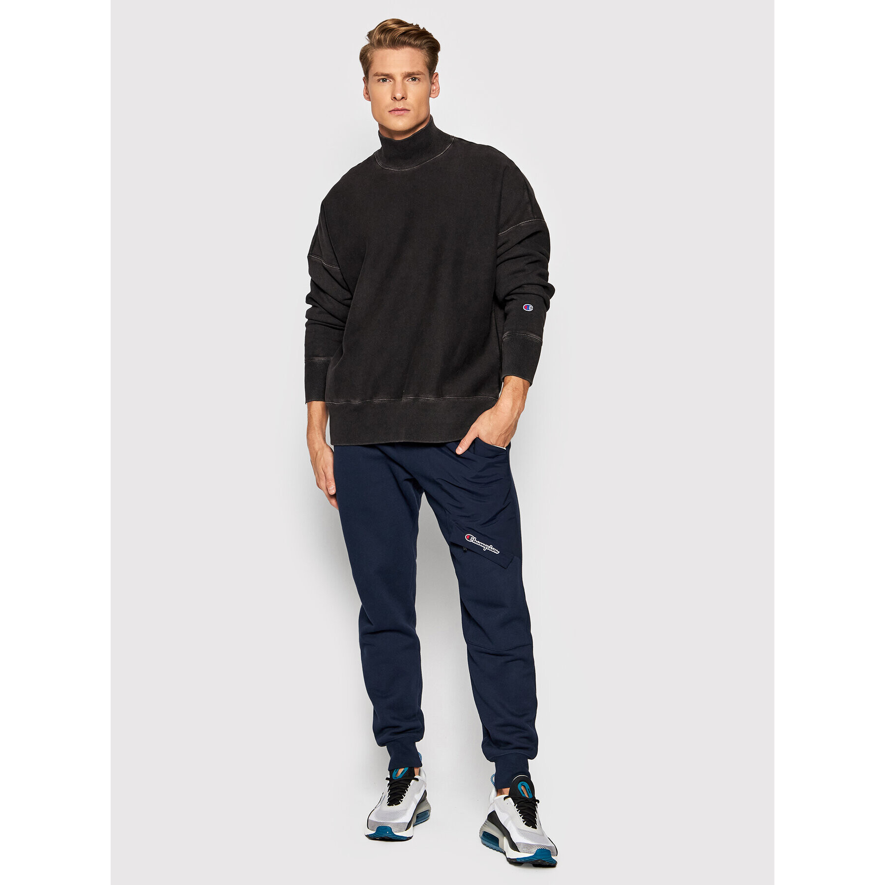 Champion Суитшърт 216491 Черен Relaxed Fit - Pepit.bg