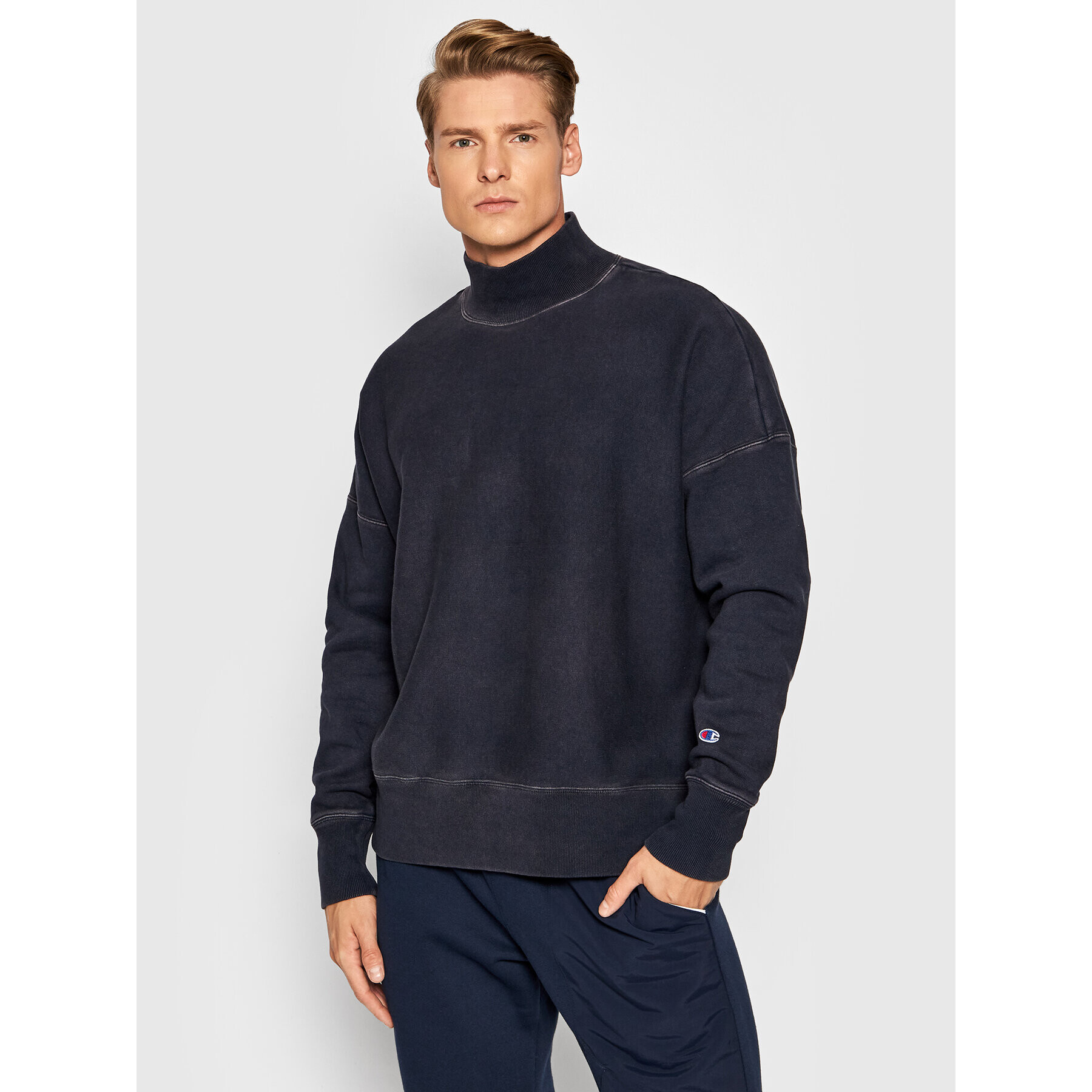 Champion Суитшърт 216491 Тъмносин Relaxed Fit - Pepit.bg