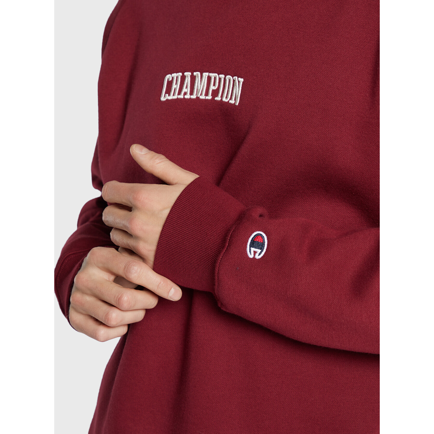 Champion Суитшърт 217879 Червен Regular Fit - Pepit.bg