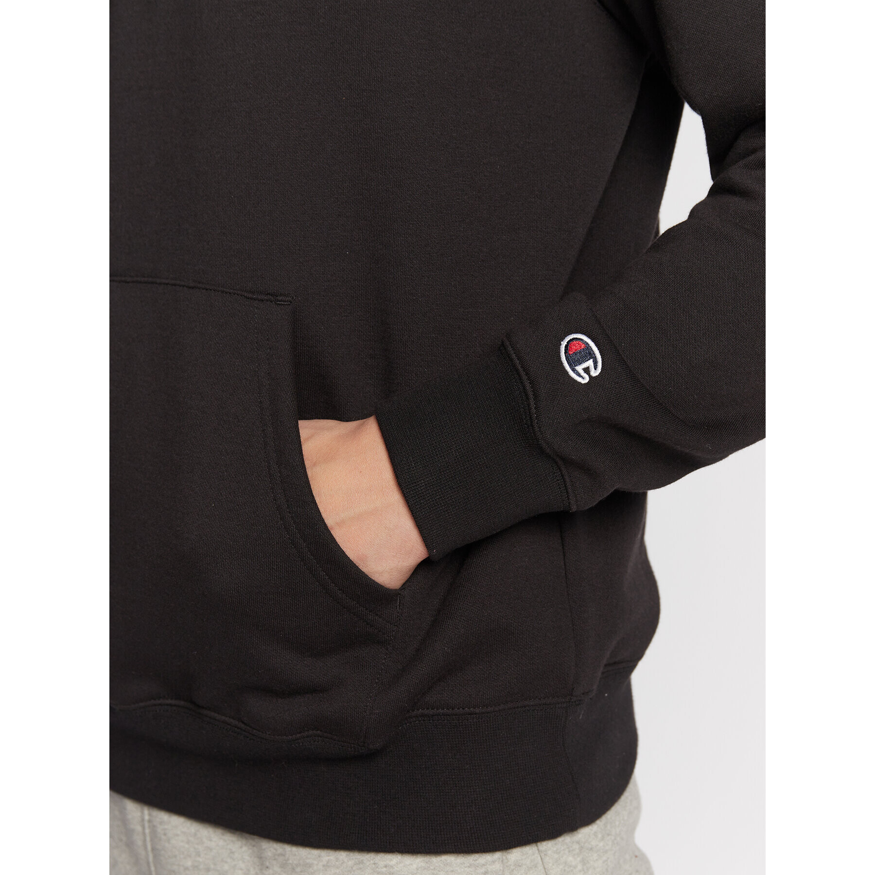 Champion Суитшърт 217887 Черен Relaxed Fit - Pepit.bg