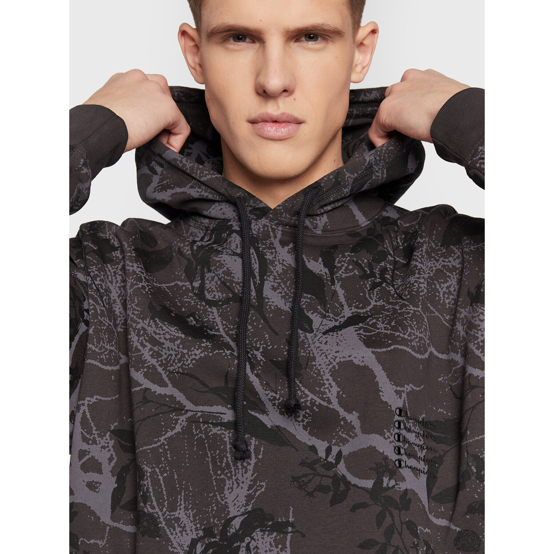 Champion Суитшърт All-Over Nature Print 217914 Черен Baggy Fit - Pepit.bg