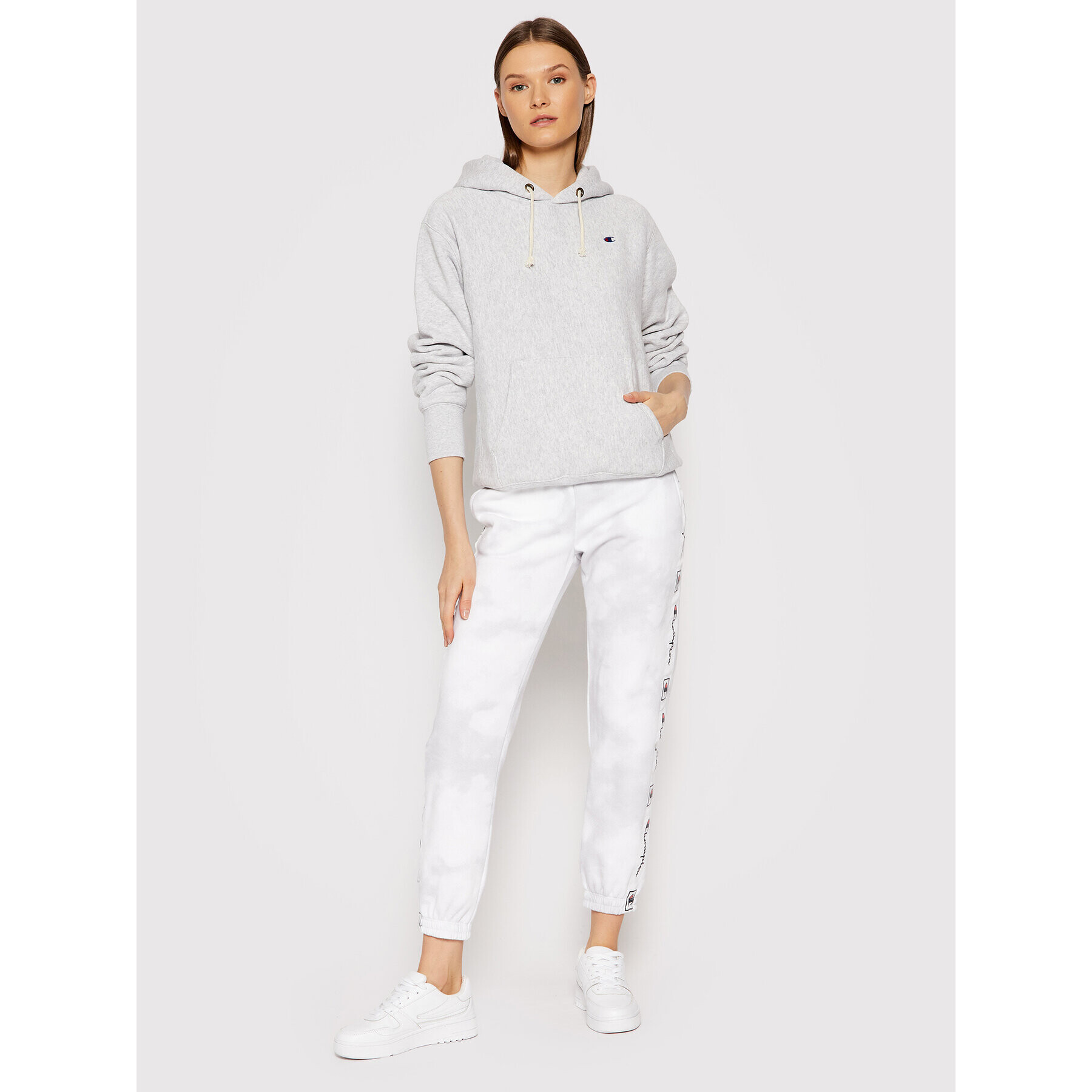 Champion Суитшърт C Logo 114778 Сив Regular Fit - Pepit.bg