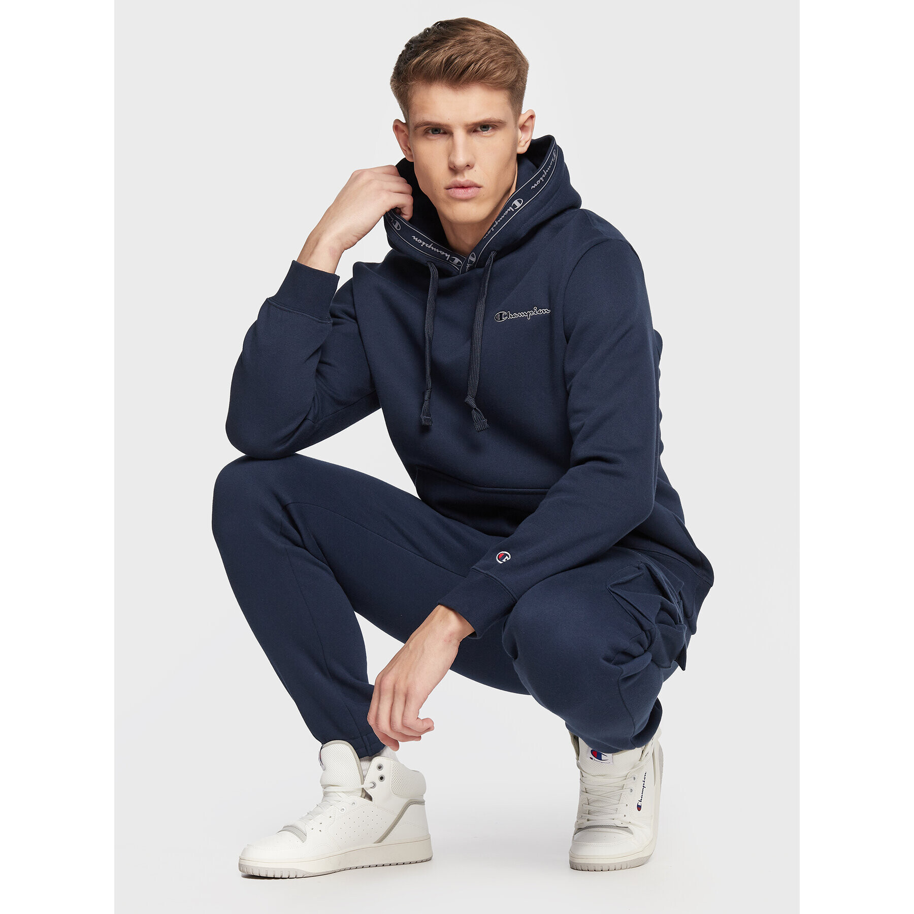 Champion Суитшърт Embroidered Small Logo 217869 Тъмносин Regular Fit - Pepit.bg