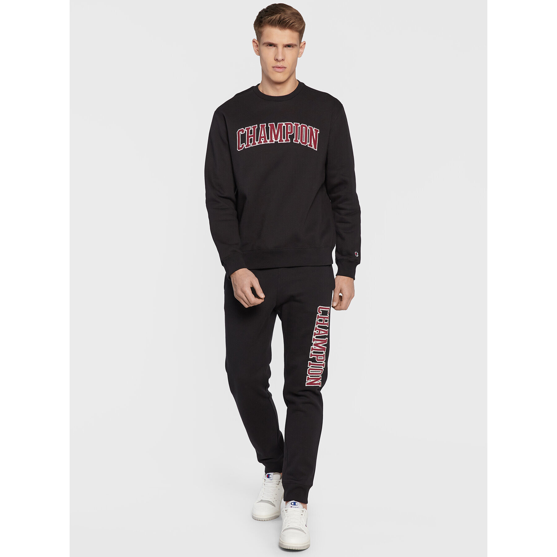 Champion Суитшърт Heavy Fleece Bookstore Logo 217877 Черен Regular Fit - Pepit.bg