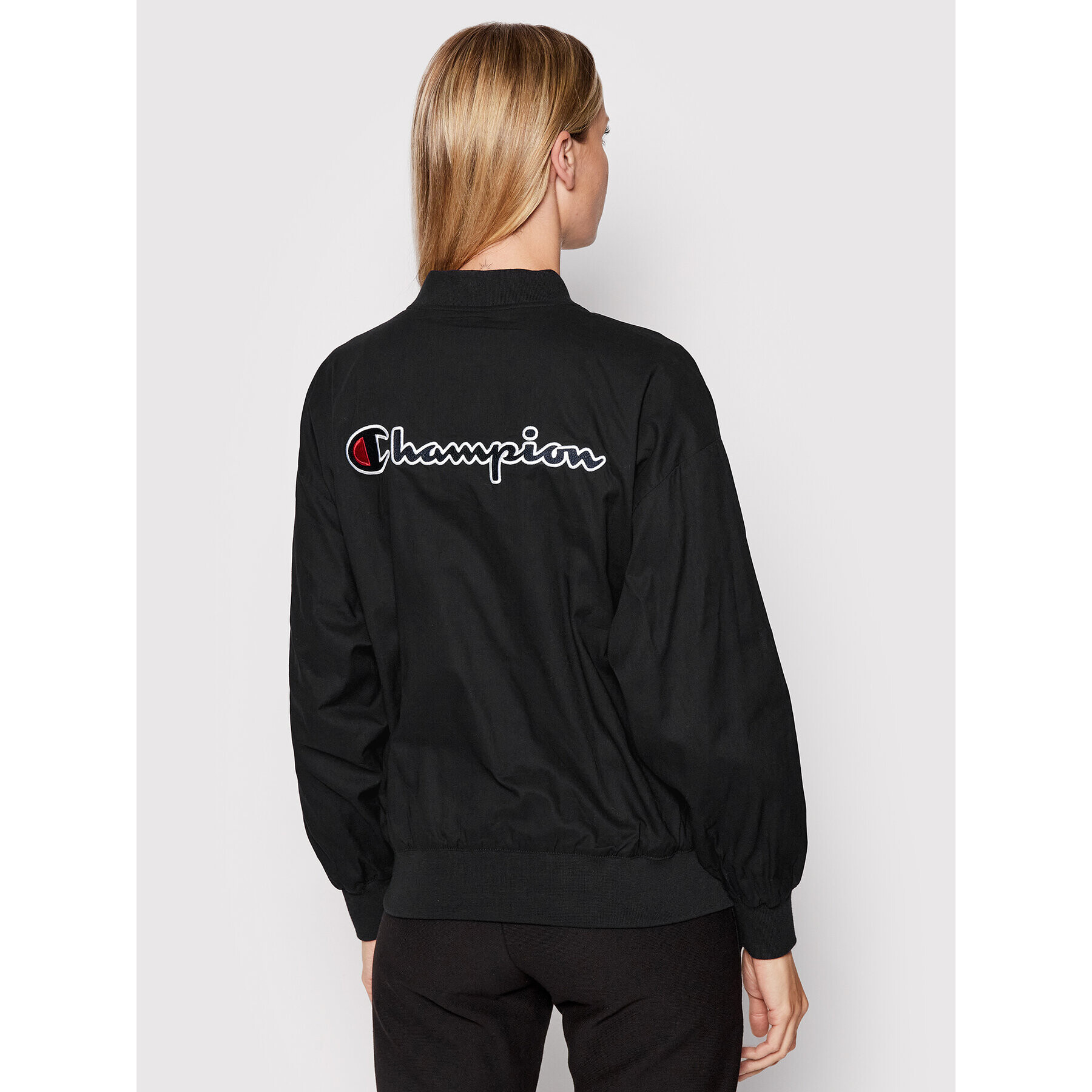 Champion Суитшърт Logo 115339 Черен Boxy Fit - Pepit.bg