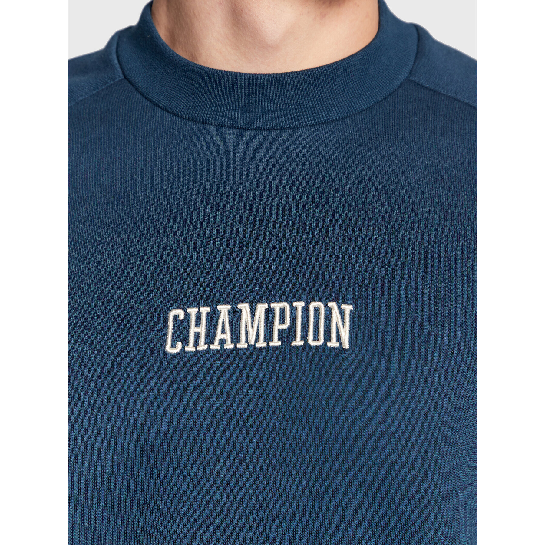 Champion Суитшърт Logo Script 217879 Син Regular Fit - Pepit.bg