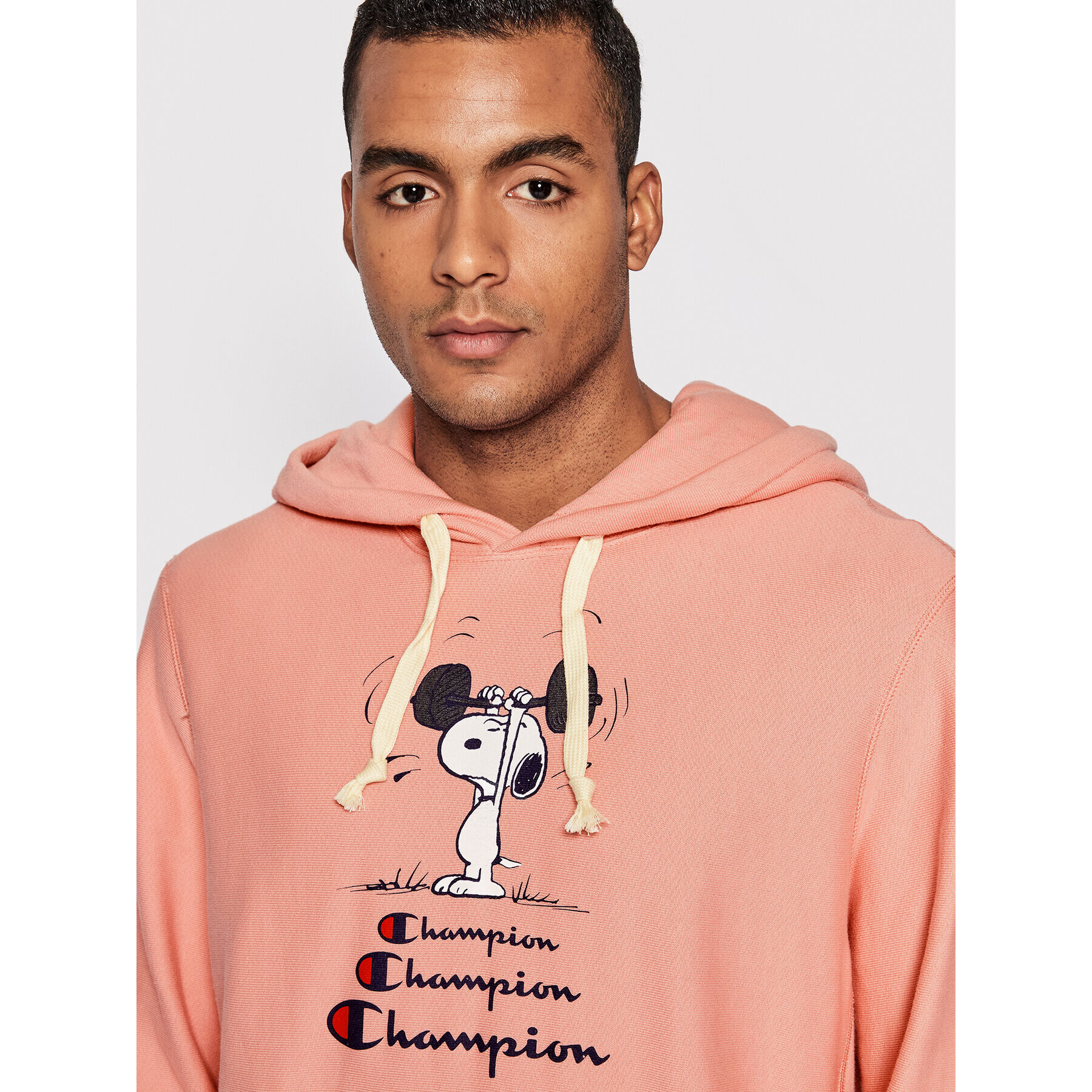 Champion Суитшърт Peanuts™ Graphic 217799 Розов Custom Fit - Pepit.bg