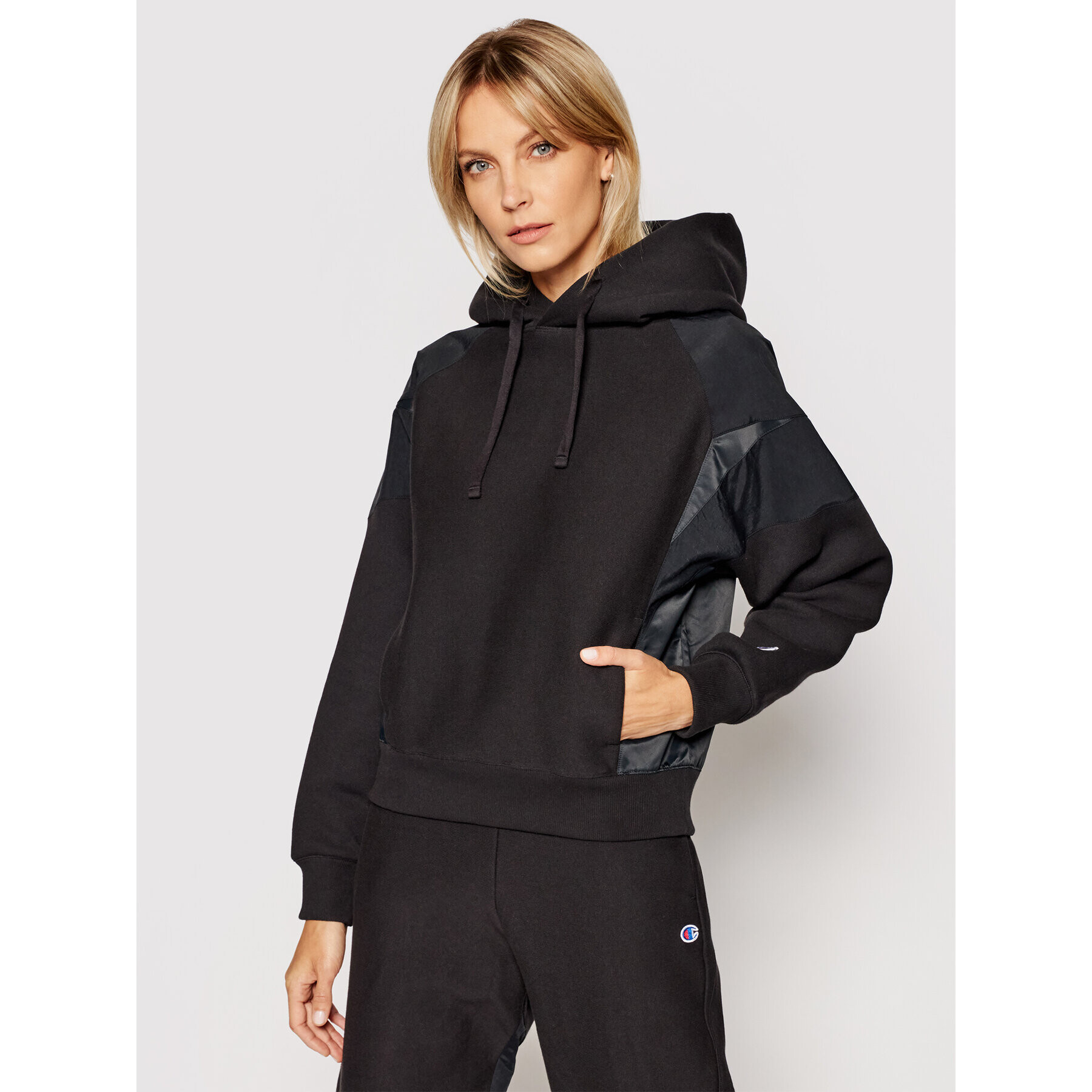 Champion Суитшърт Reverse Weave 114188 Черен Custom Fit - Pepit.bg