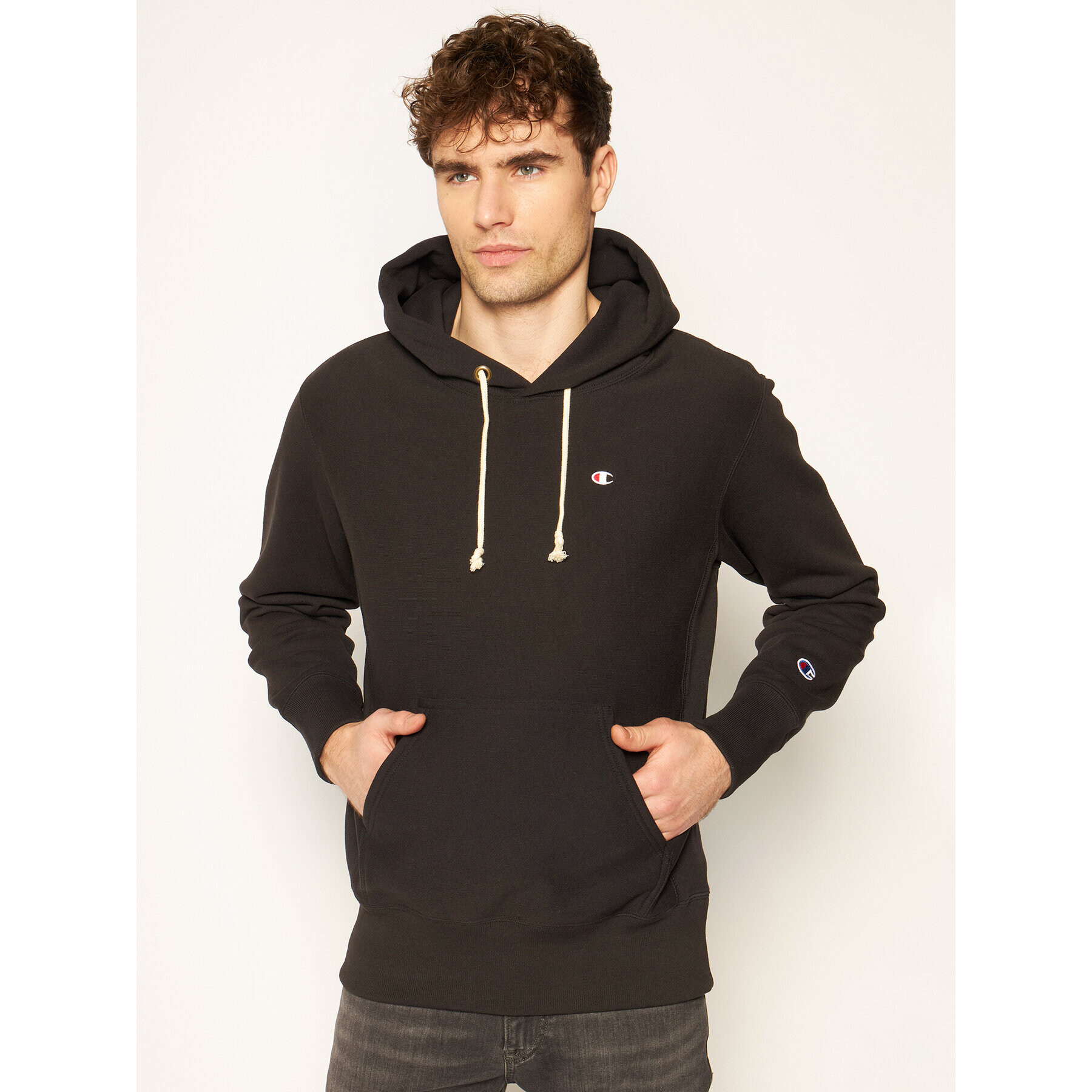 Champion Суитшърт Reverse Weave Hoodie 214675 Черен Custom Fit - Pepit.bg