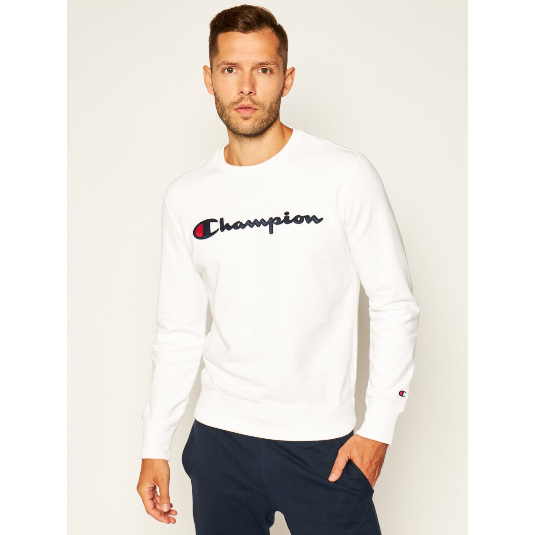 Champion Суитшърт Satin Script Logo 214188 Бял Comfort Fit - Pepit.bg